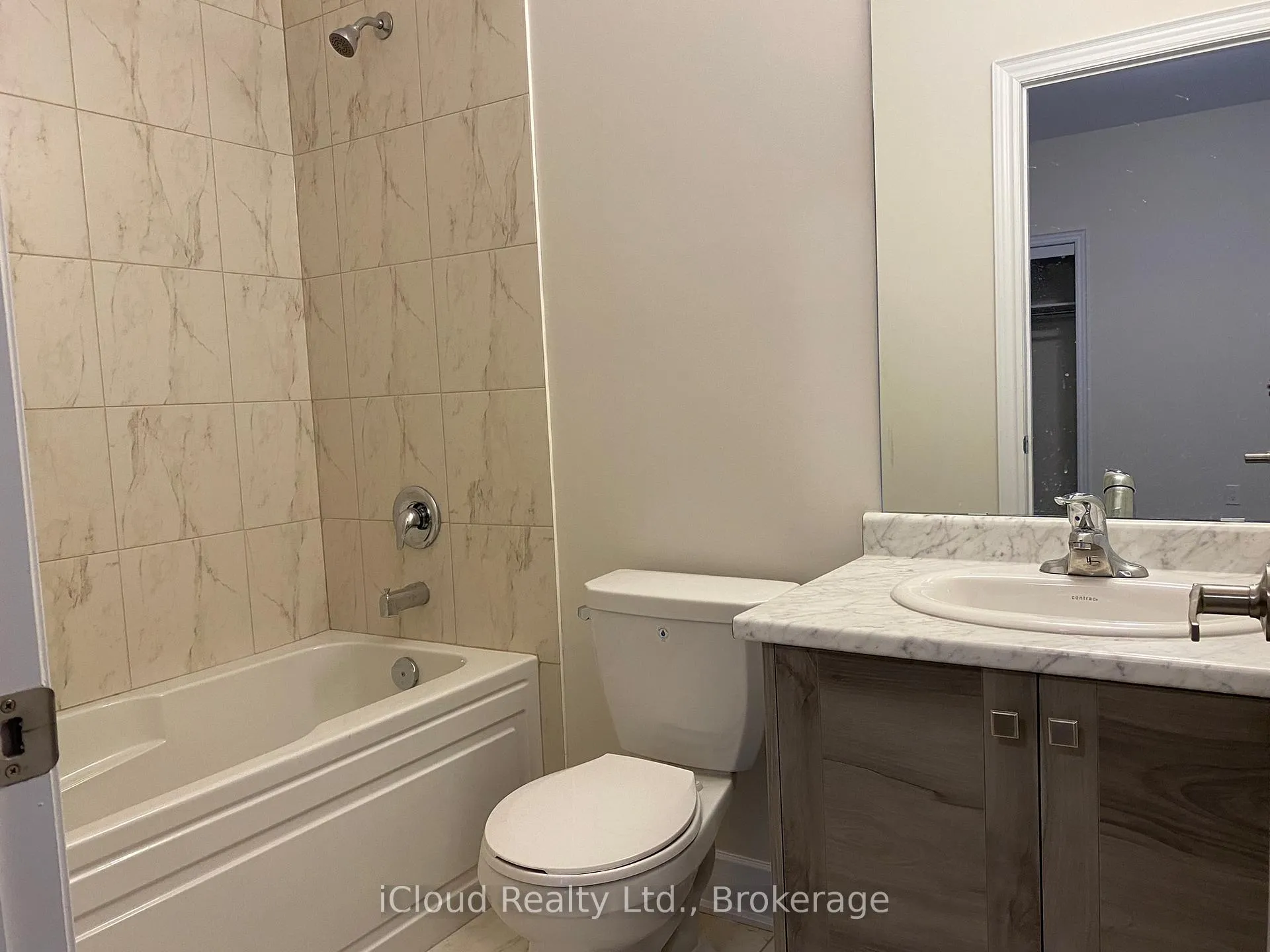 Photo 24 of Unit Upper Unit, 142 David Street, Haldimand — HOMEH