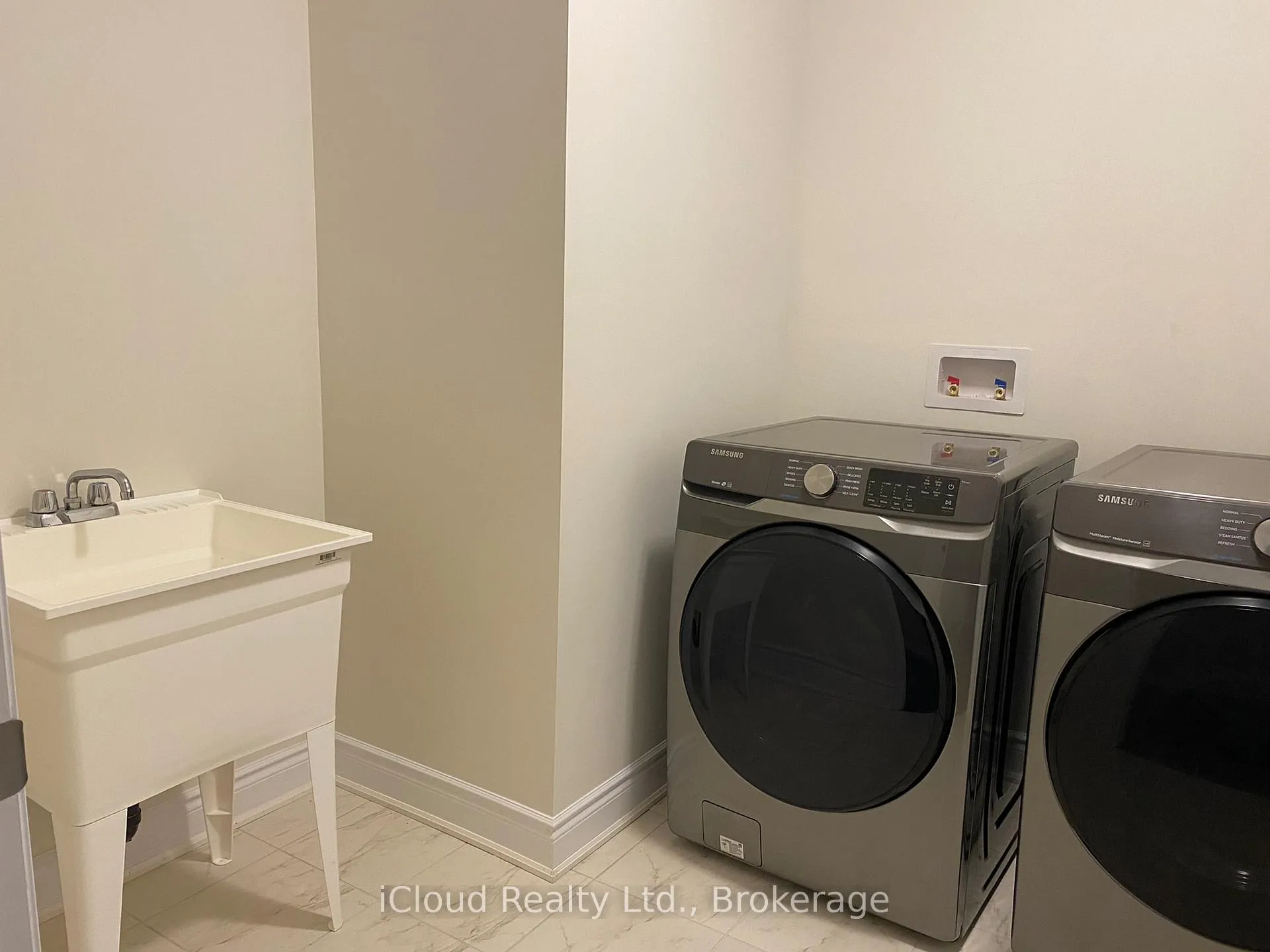 Photo 26 of Unit Upper Unit, 142 David Street, Haldimand — HOMEH