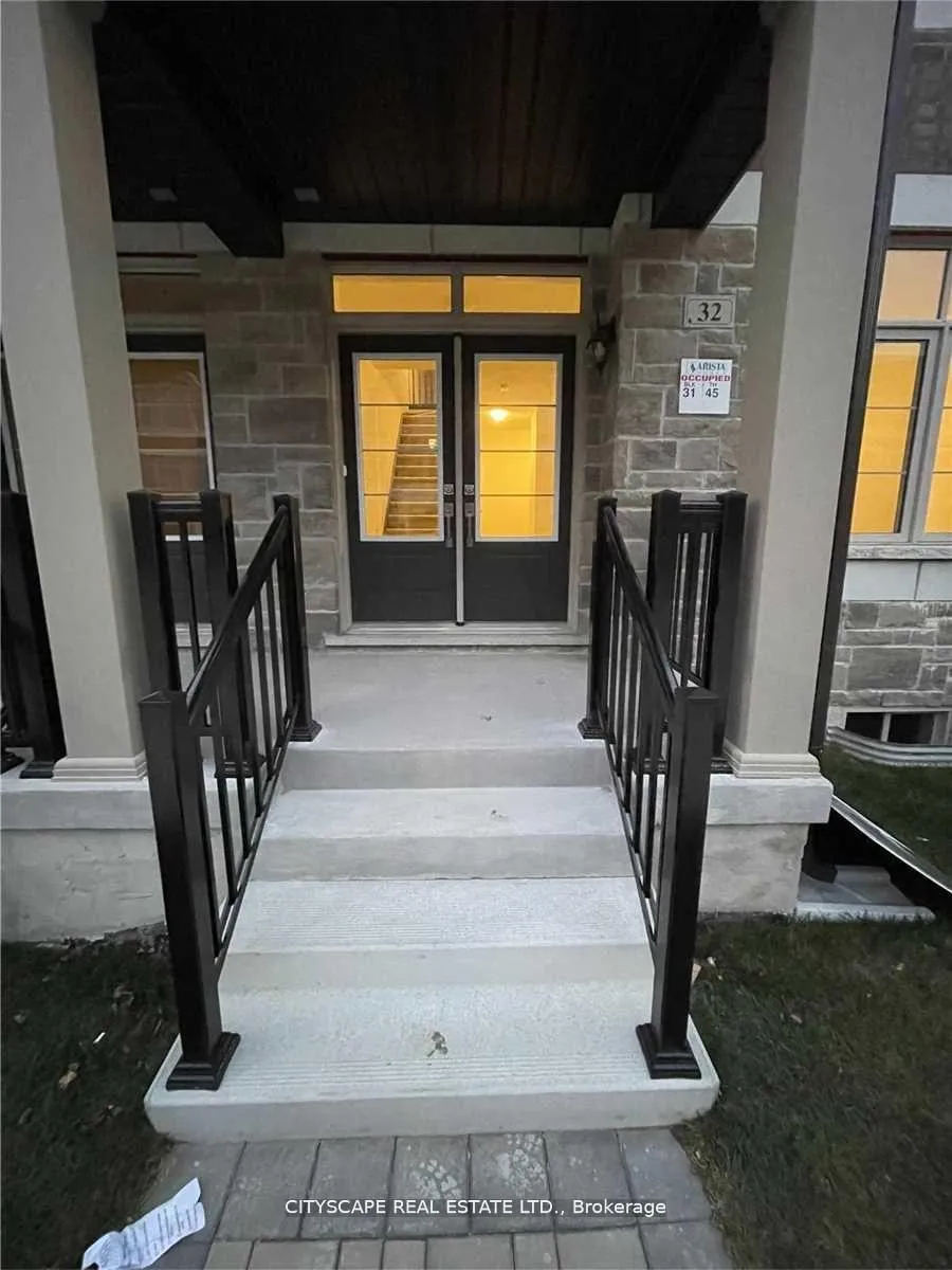 Photo 3 of 32 Floyd Ford Way, Markham, Cedar Grove — HOMEH