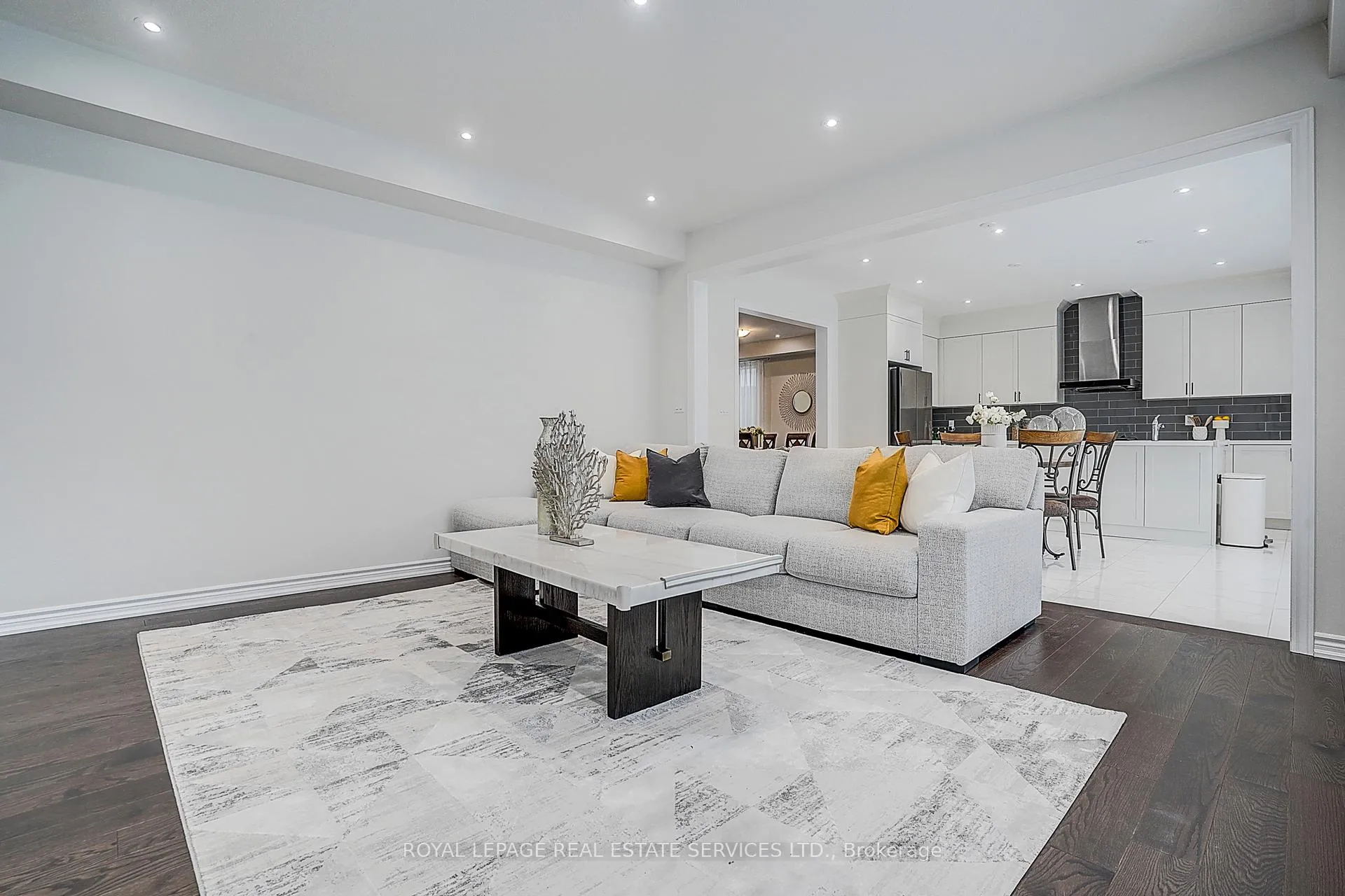 Photo 21 of 51 Nicort Road, Wasaga Beach — HOMEH