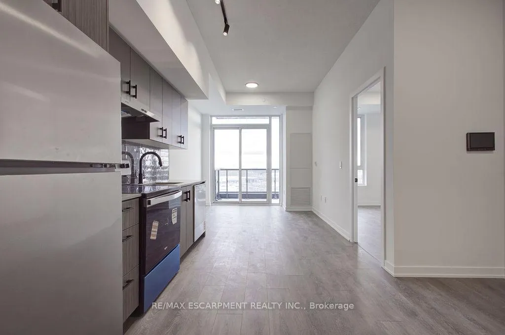 Photo 18 of Unit C905, 4878 Powers Common, Burlington, Alton — HOMEH