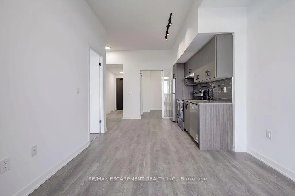 Photo 23 of Unit C905, 4878 Powers Common, Burlington, Alton — HOMEH