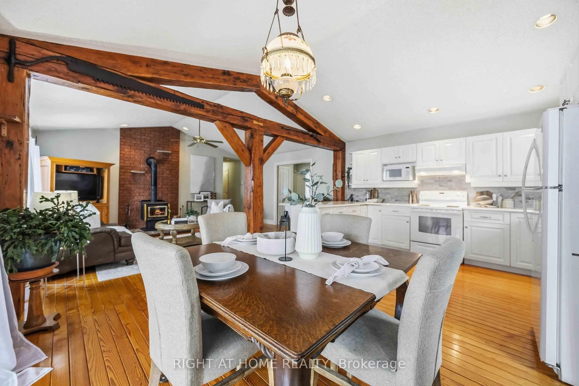 Photo 8 of 28 Birch Island Road, Scugog, Rural Scugog — HOMEH