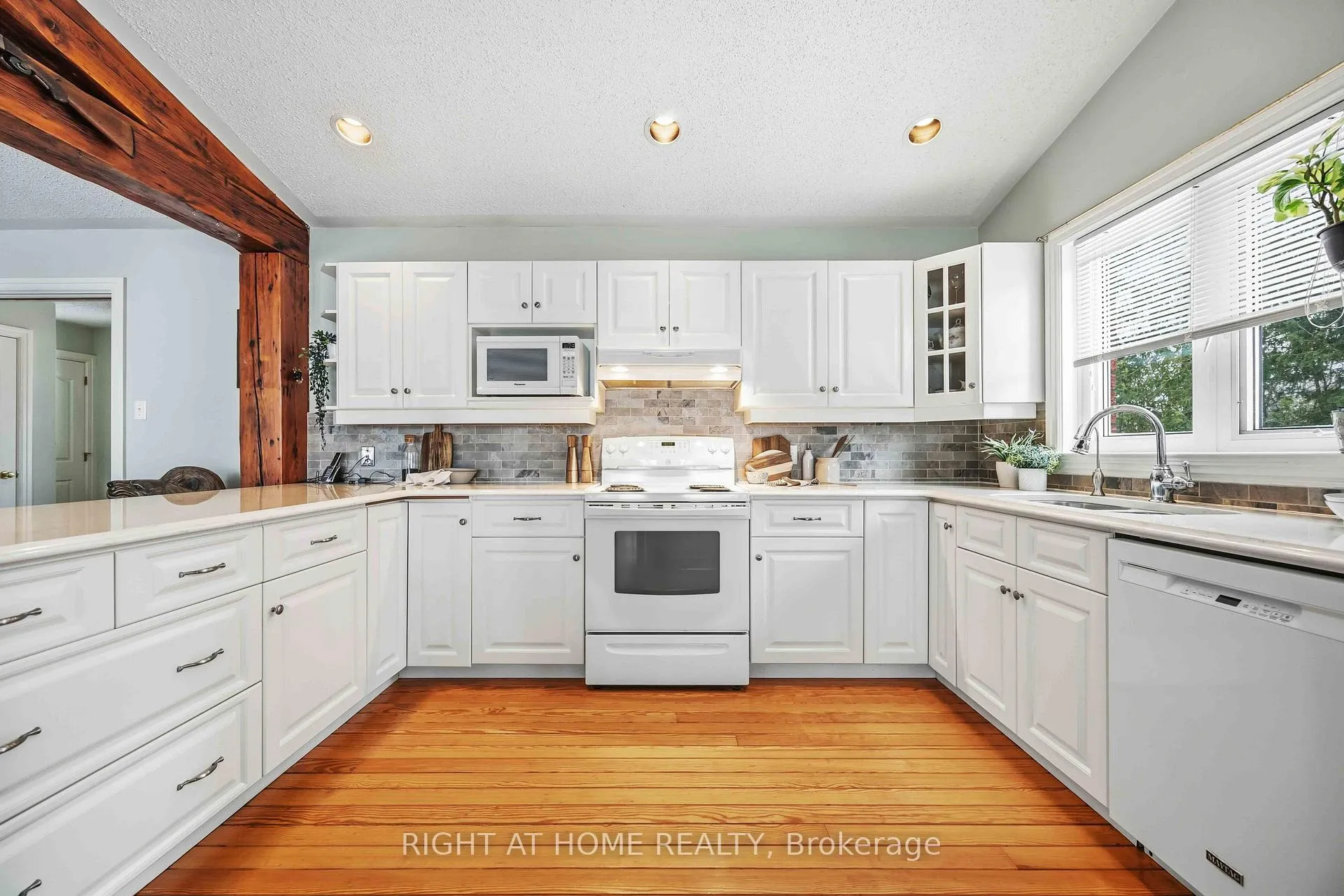 Photo 13 of 28 Birch Island Road, Scugog, Rural Scugog — HOMEH