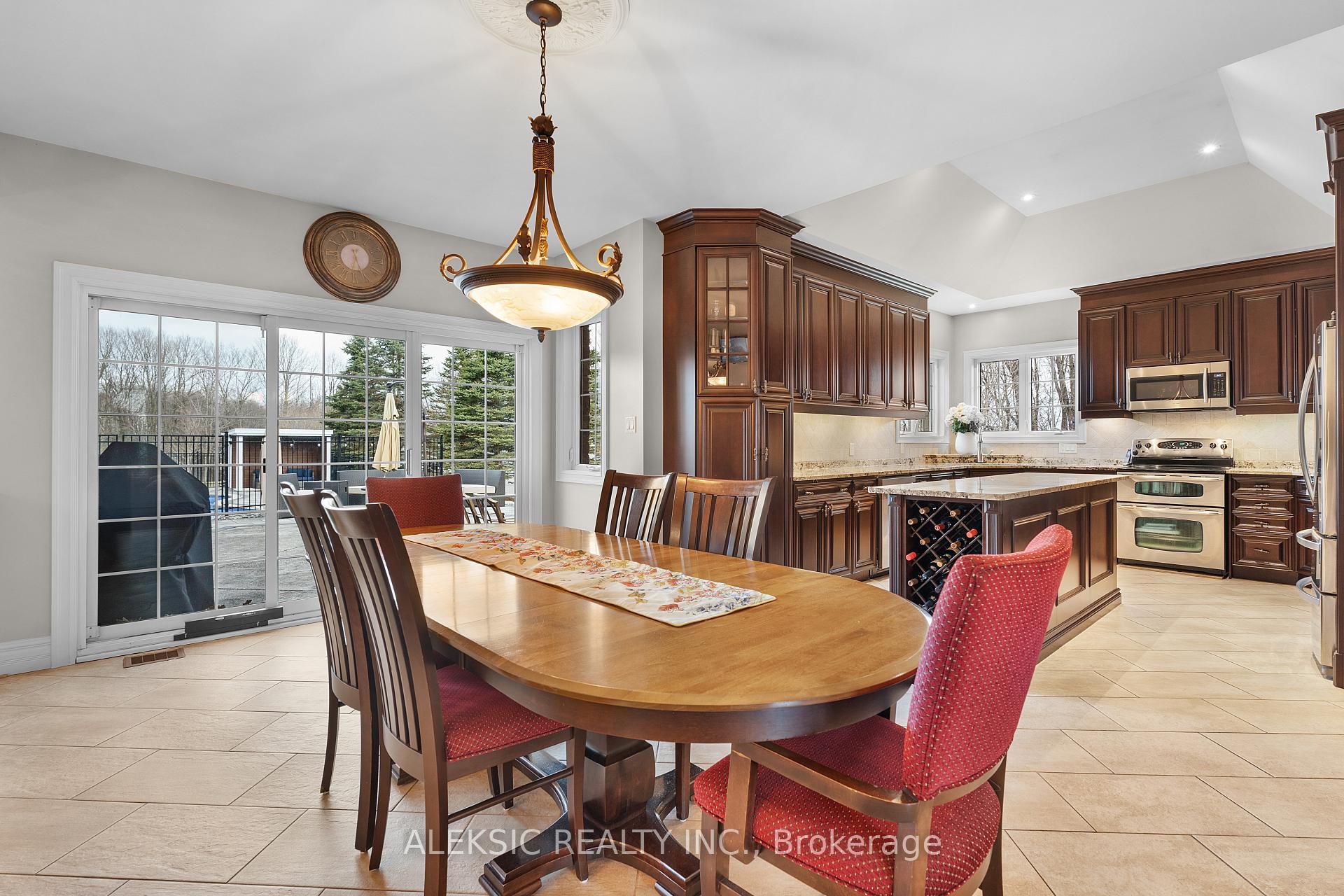 Photo 12 of 9797 Hunsden Side Road, Caledon, Palgrave — HOMEH