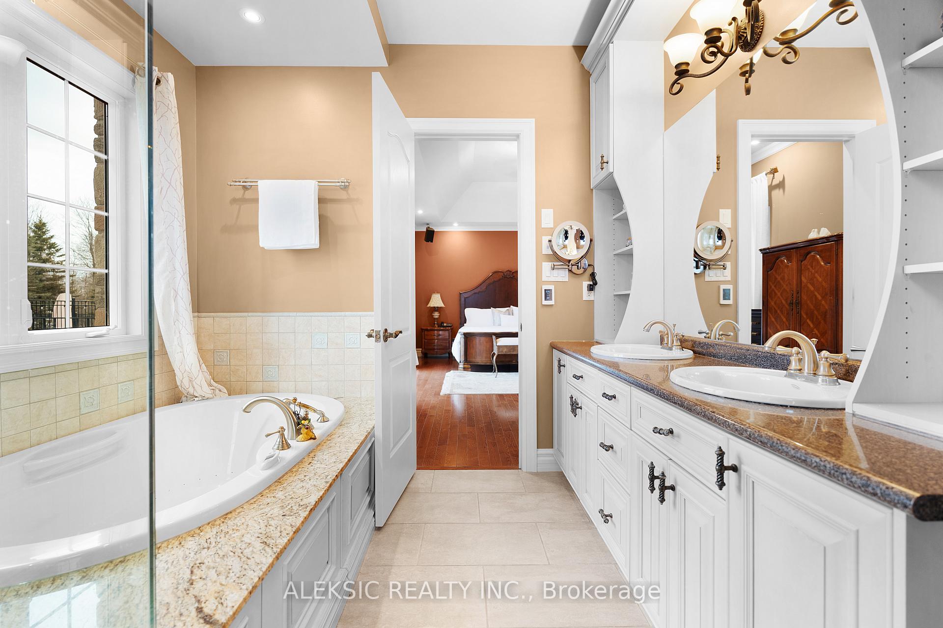 Photo 16 of 9797 Hunsden Side Road, Caledon, Palgrave — HOMEH