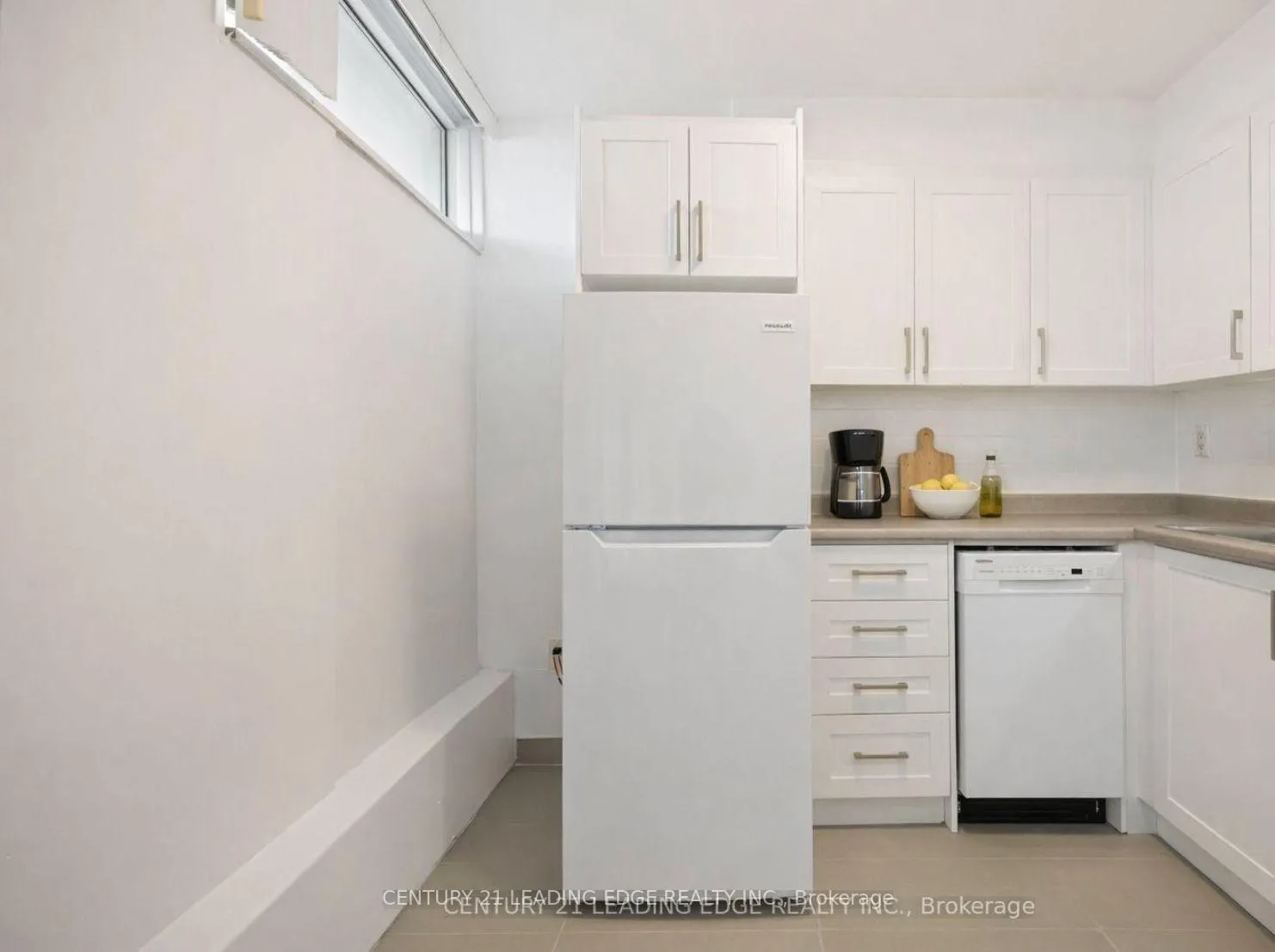 Photo 3 of Unit 10A, 20 Prince Arthur Avenue, Toronto, The Annex — HOMEH