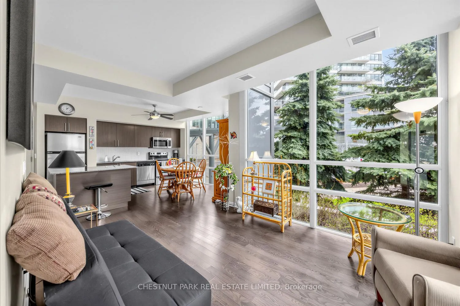 Photo 5 of Unit TH 101, 15 Legion Road, Etobicoke, Mimico — HOMEH