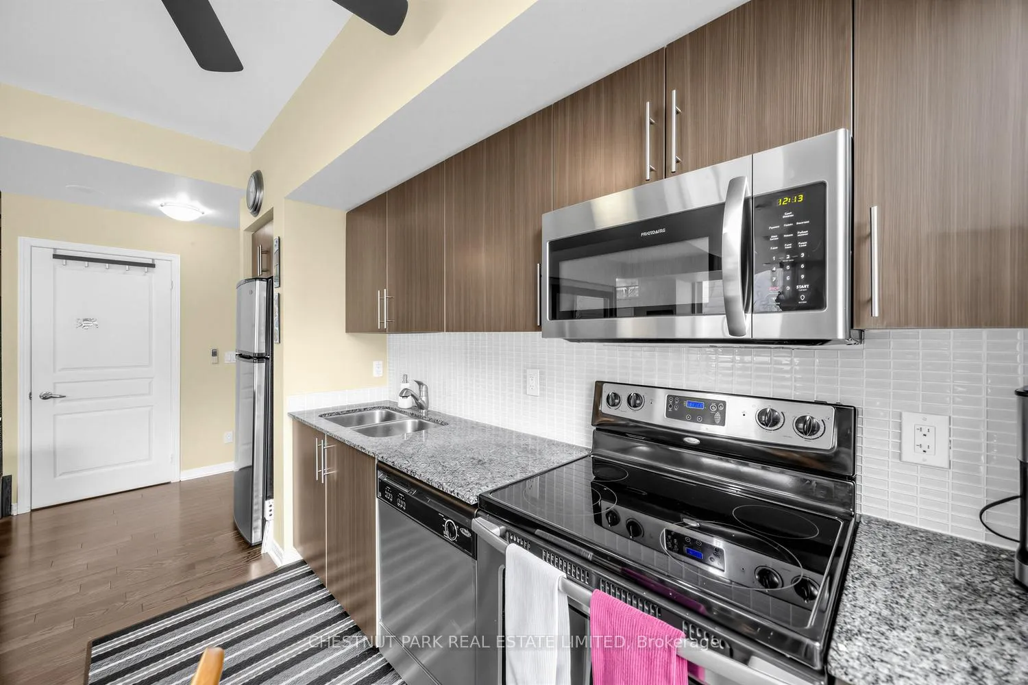 Photo 11 of Unit TH 101, 15 Legion Road, Etobicoke, Mimico — HOMEH