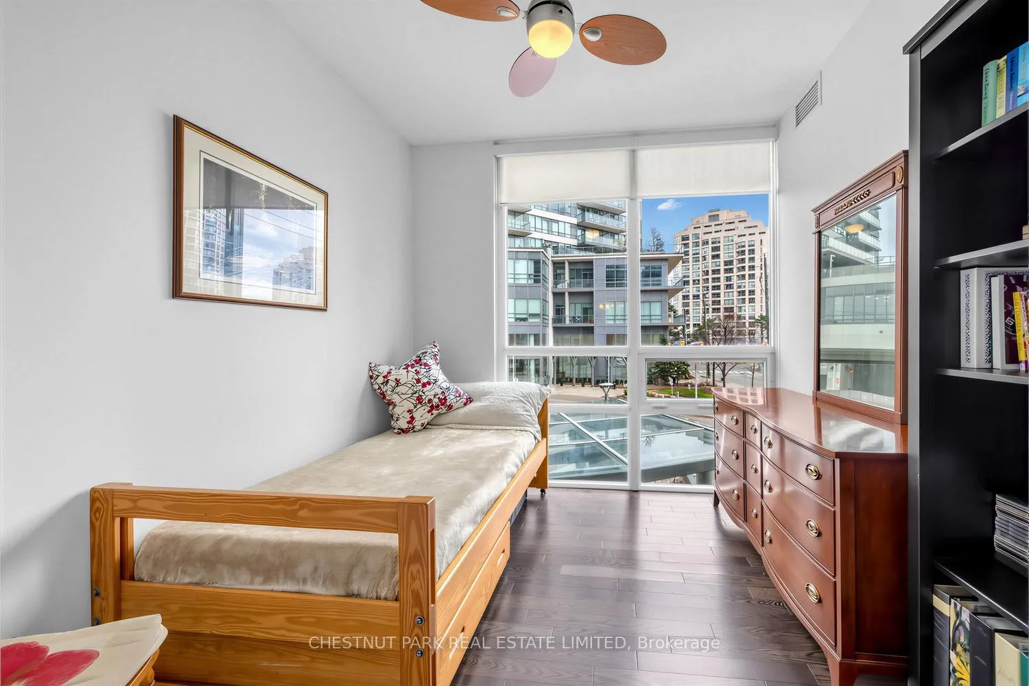 Photo 16 of Unit TH 101, 15 Legion Road, Etobicoke, Mimico — HOMEH