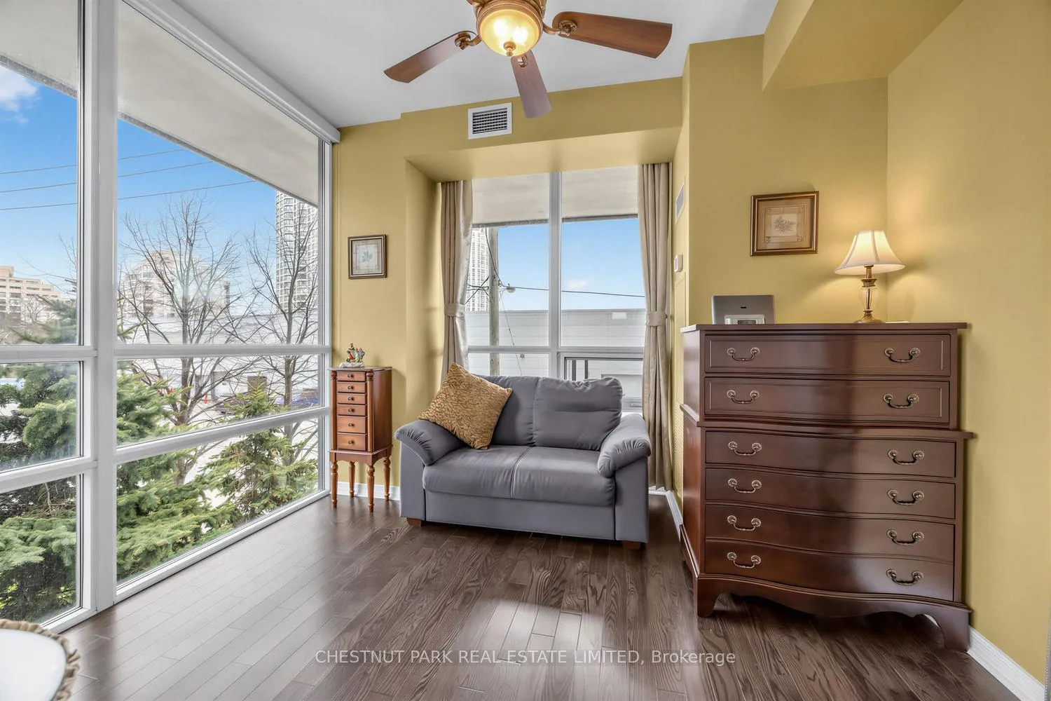 Photo 19 of Unit TH 101, 15 Legion Road, Etobicoke, Mimico — HOMEH