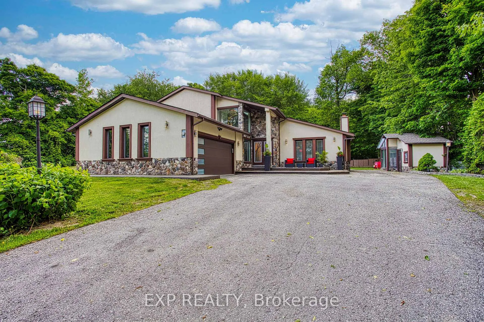 Photo of 3263 Guyatt Road