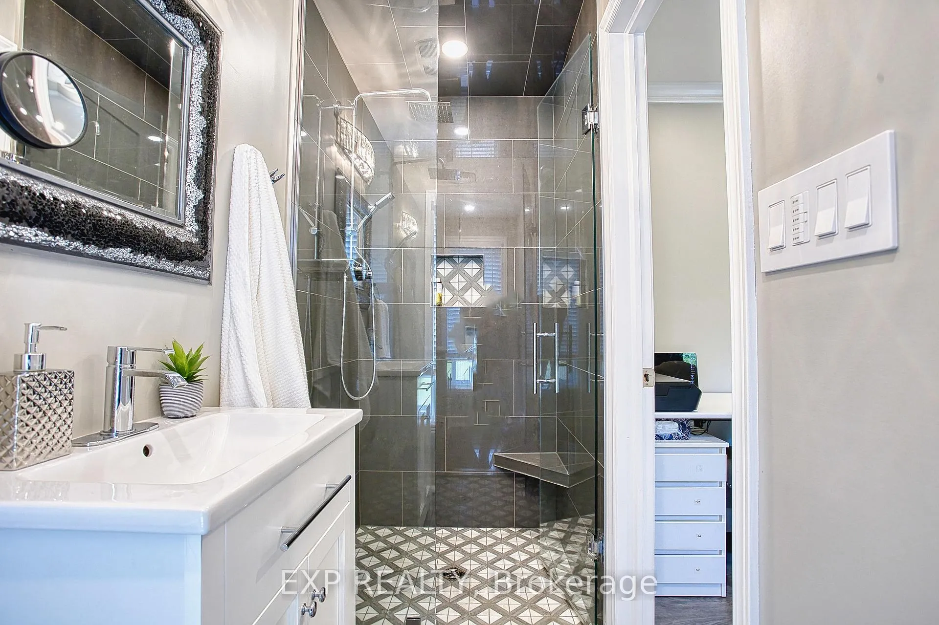 Photo 26 of 3263 Guyatt Road, Hamilton, Rural Glanbrook — HOMEH