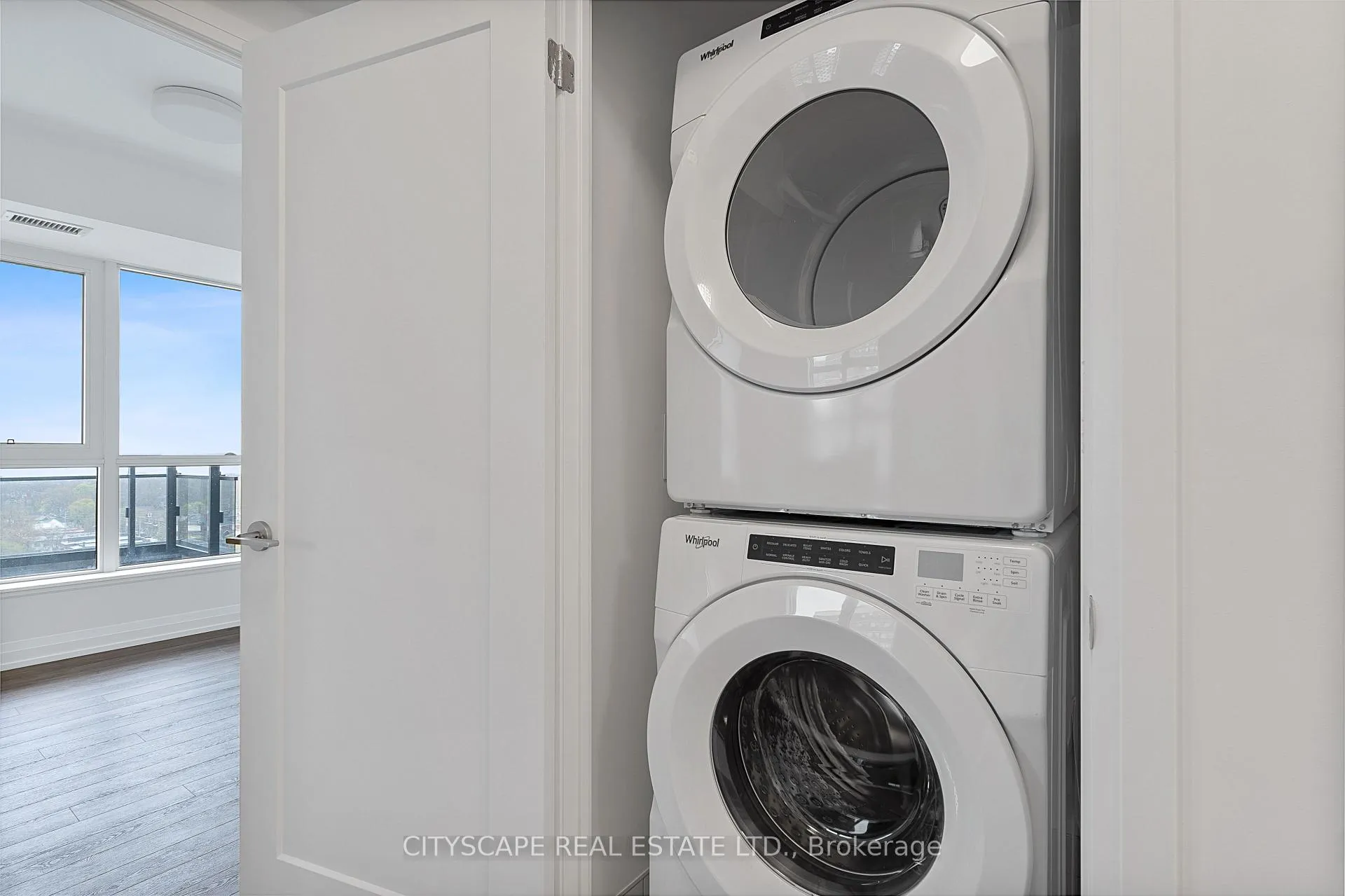 Photo 28 of Unit 1507, 286 Main Street, Toronto, East End-Danforth — HOMEH