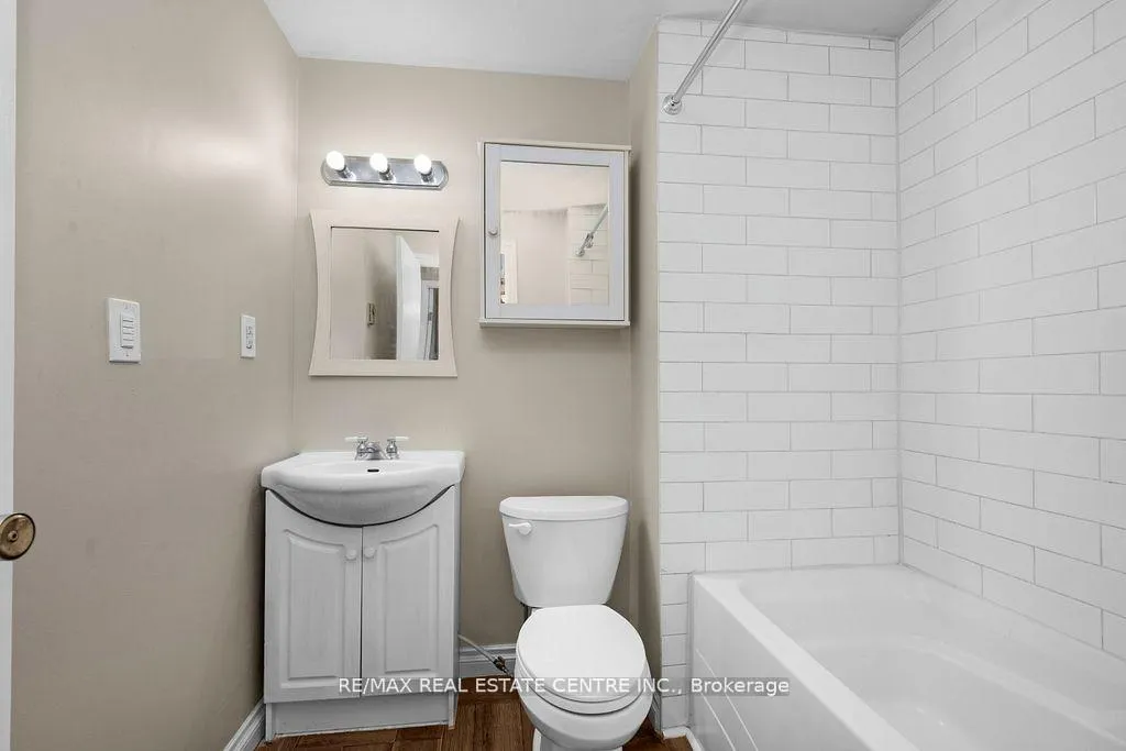 Photo 6 of Unit #2 MAIN FLOOR, 5 Ontario Street, Halton Hills, Georgetown — HOMEH