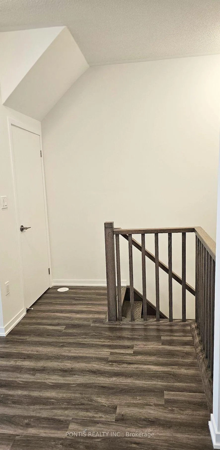 Photo 10 of Unit 200, 141 Honeycrisp Crescent, Vaughan, Vaughan Corporate Centre — HOMEH