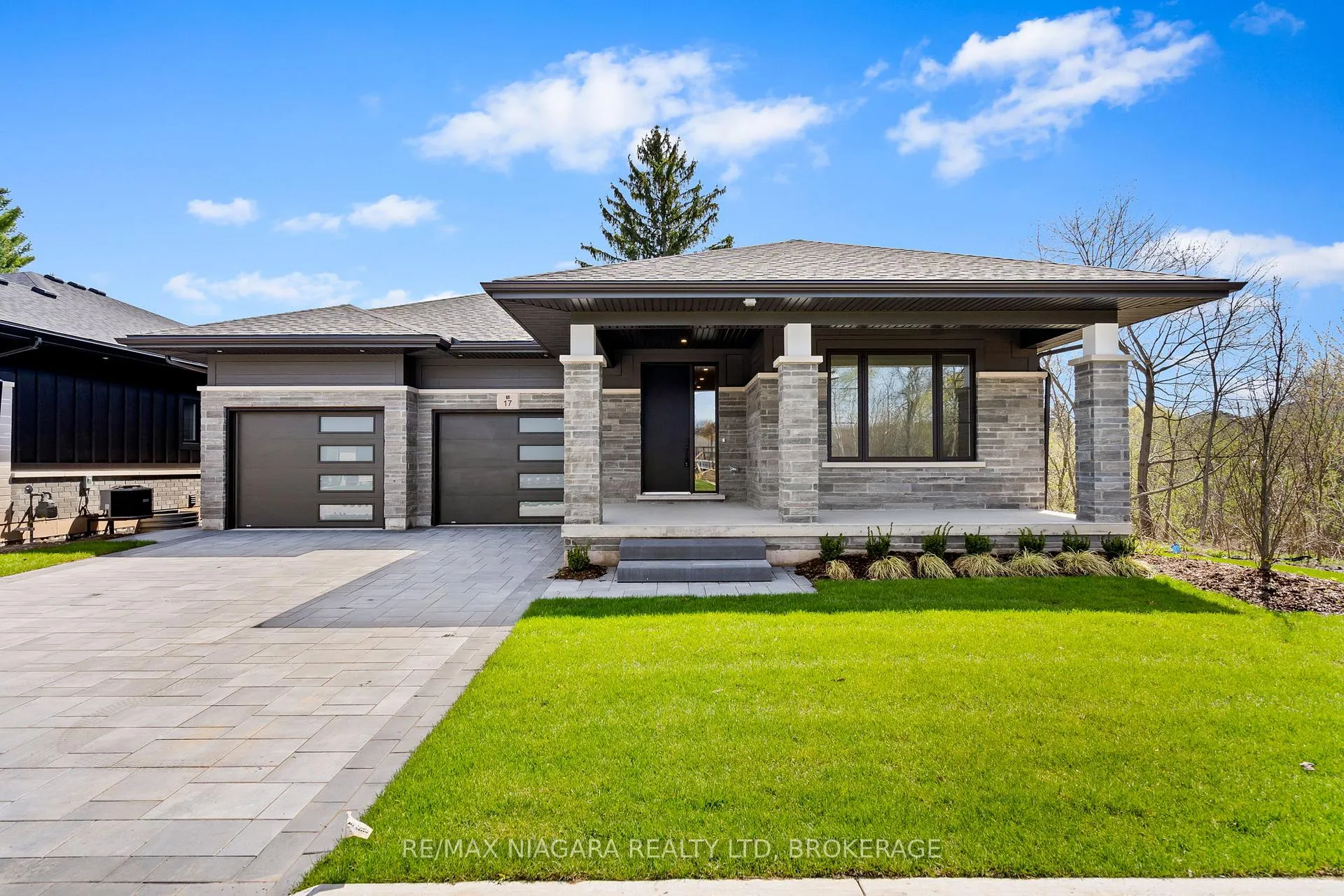 Photo 1 of 17 Accursi Crescent, Pelham, Fonthill — HOMEH