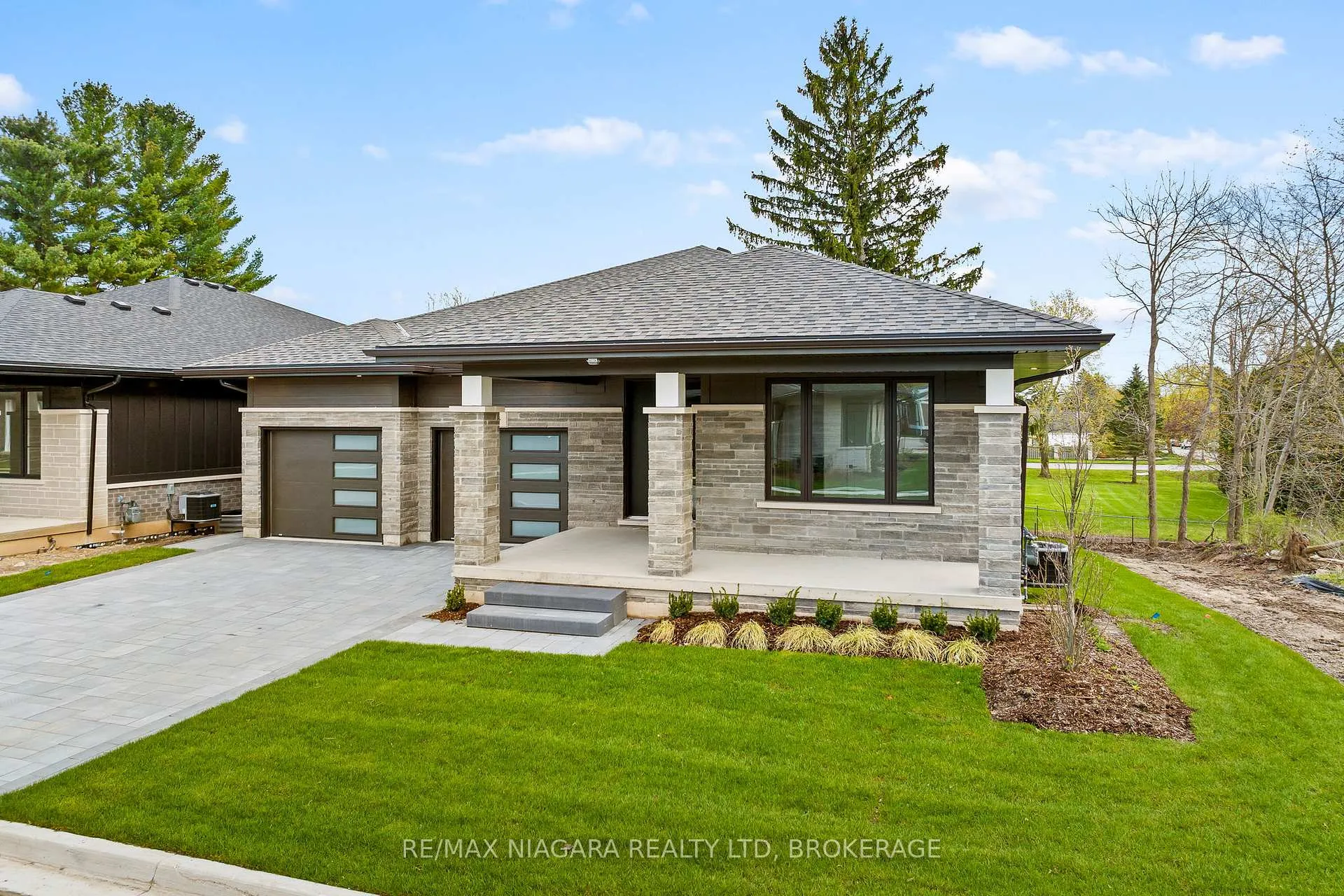 Photo 3 of 17 Accursi Crescent, Pelham, Fonthill — HOMEH