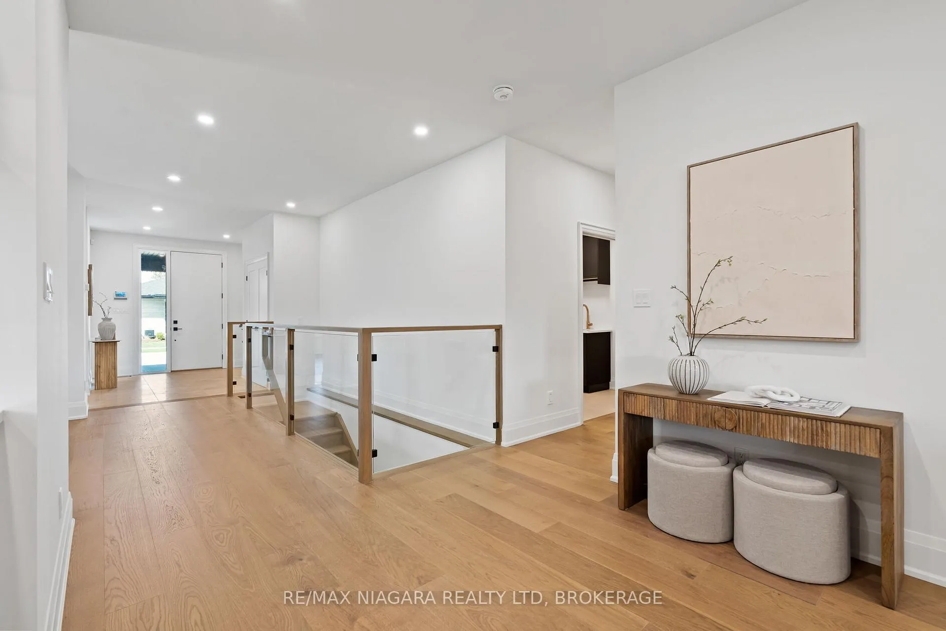 Photo 7 of 17 Accursi Crescent, Pelham, Fonthill — HOMEH