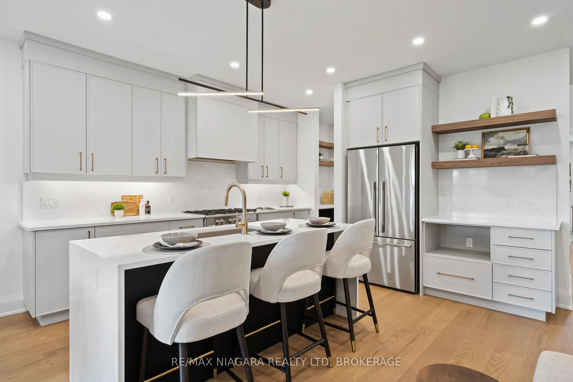 Photo 13 of 17 Accursi Crescent, Pelham, Fonthill — HOMEH
