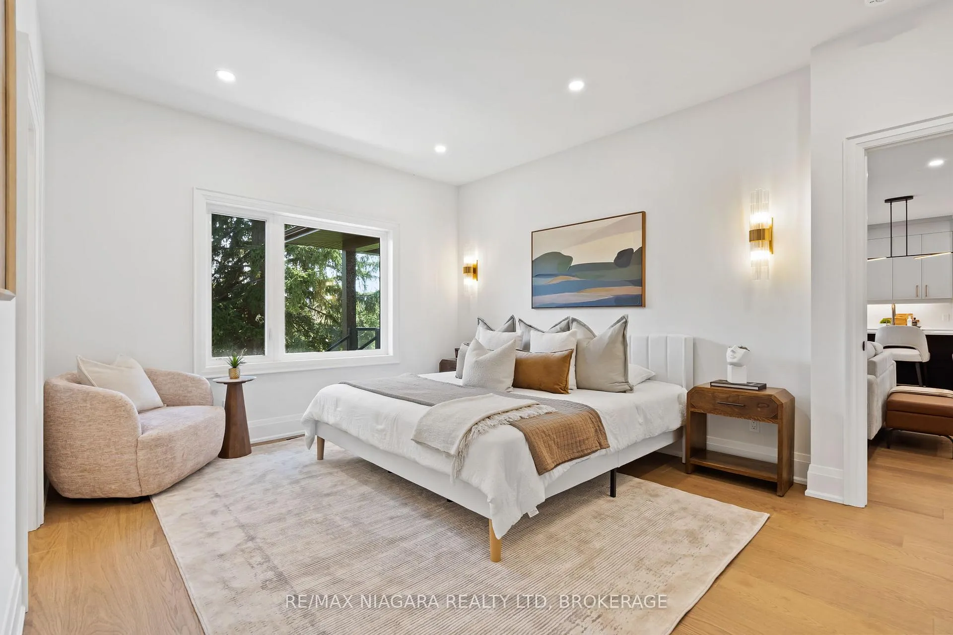 Photo 23 of 17 Accursi Crescent, Pelham, Fonthill — HOMEH