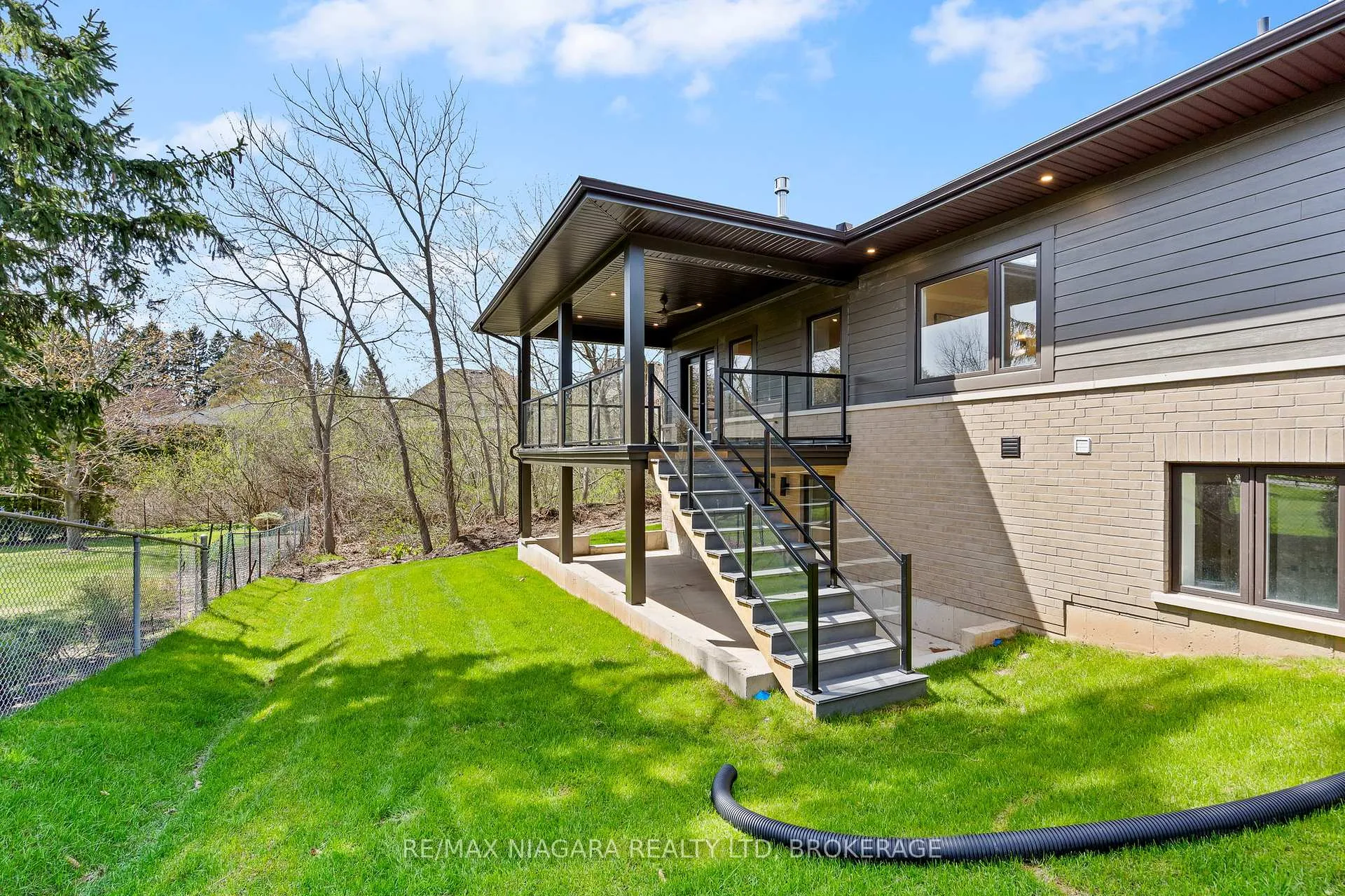 Photo 39 of 17 Accursi Crescent, Pelham, Fonthill — HOMEH