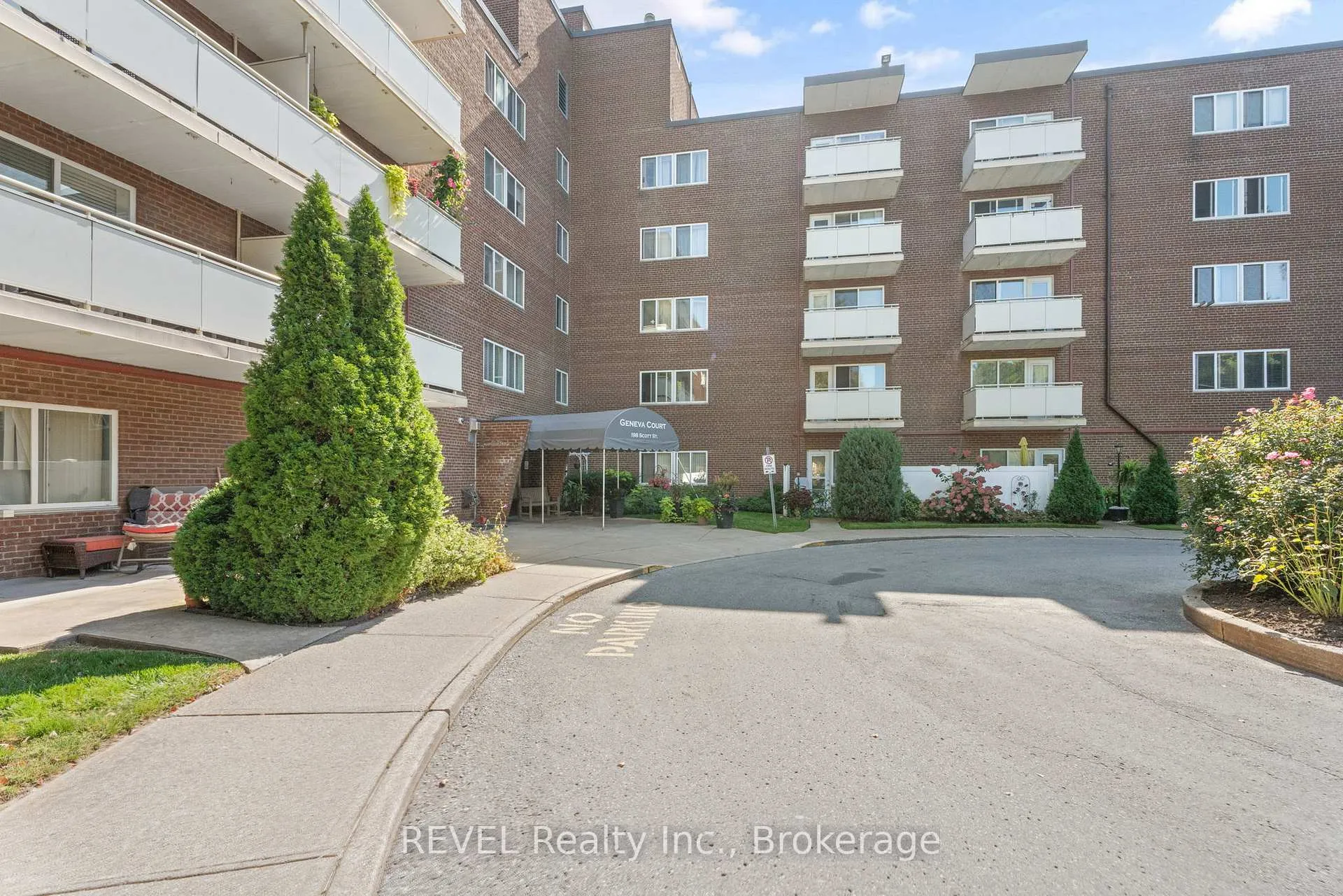 Photo 1 of Unit 304, 198 Scott Street, St. Catharines, Fairview — HOMEH
