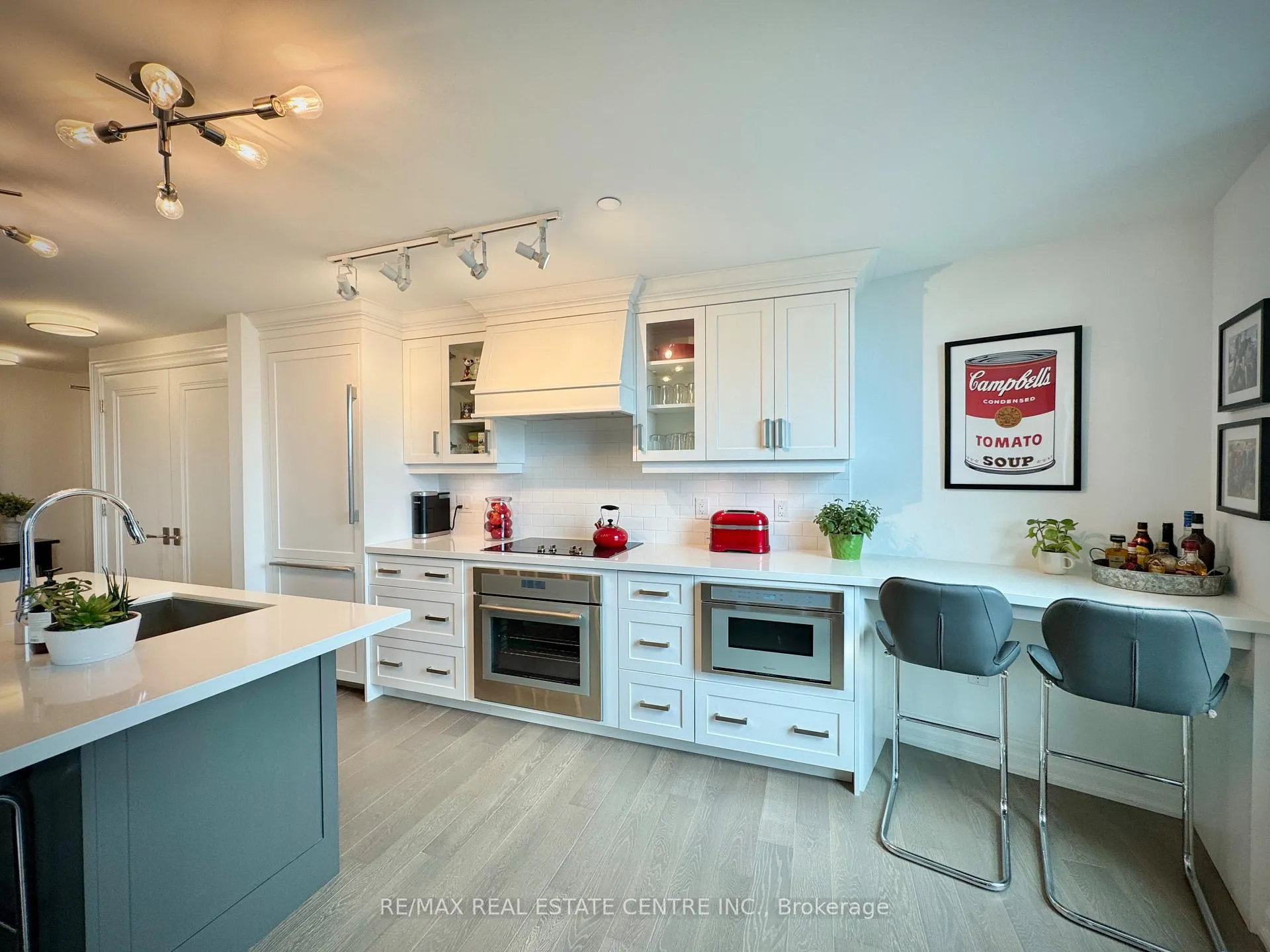 Photo 12 of Unit 405, 2060 Lakeshore Road, Burlington, Brant — HOMEH