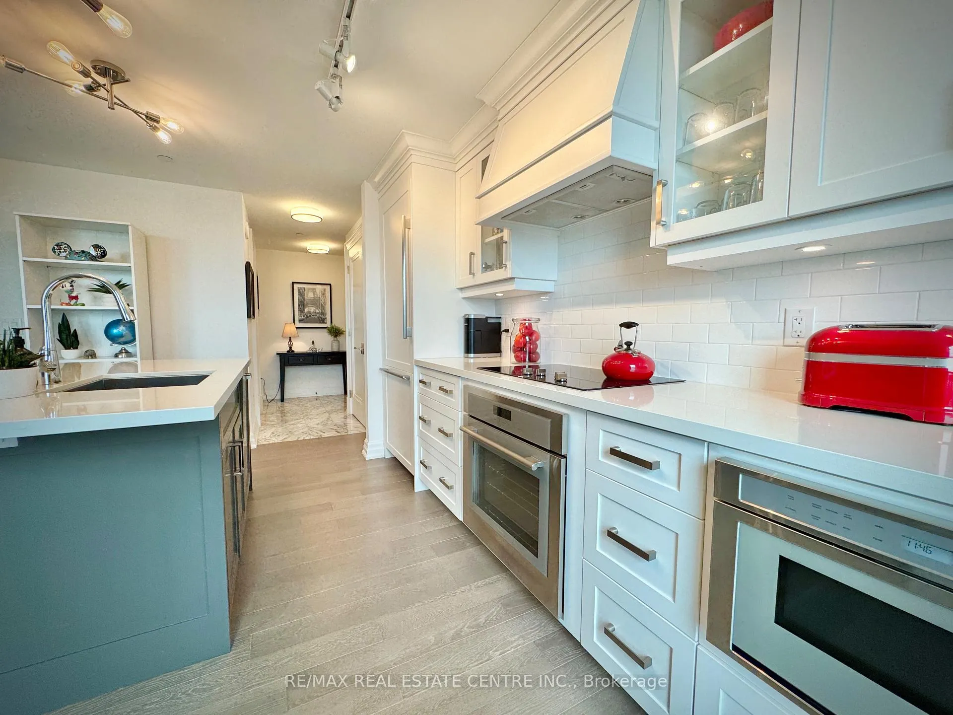 Photo 13 of Unit 405, 2060 Lakeshore Road, Burlington, Brant — HOMEH