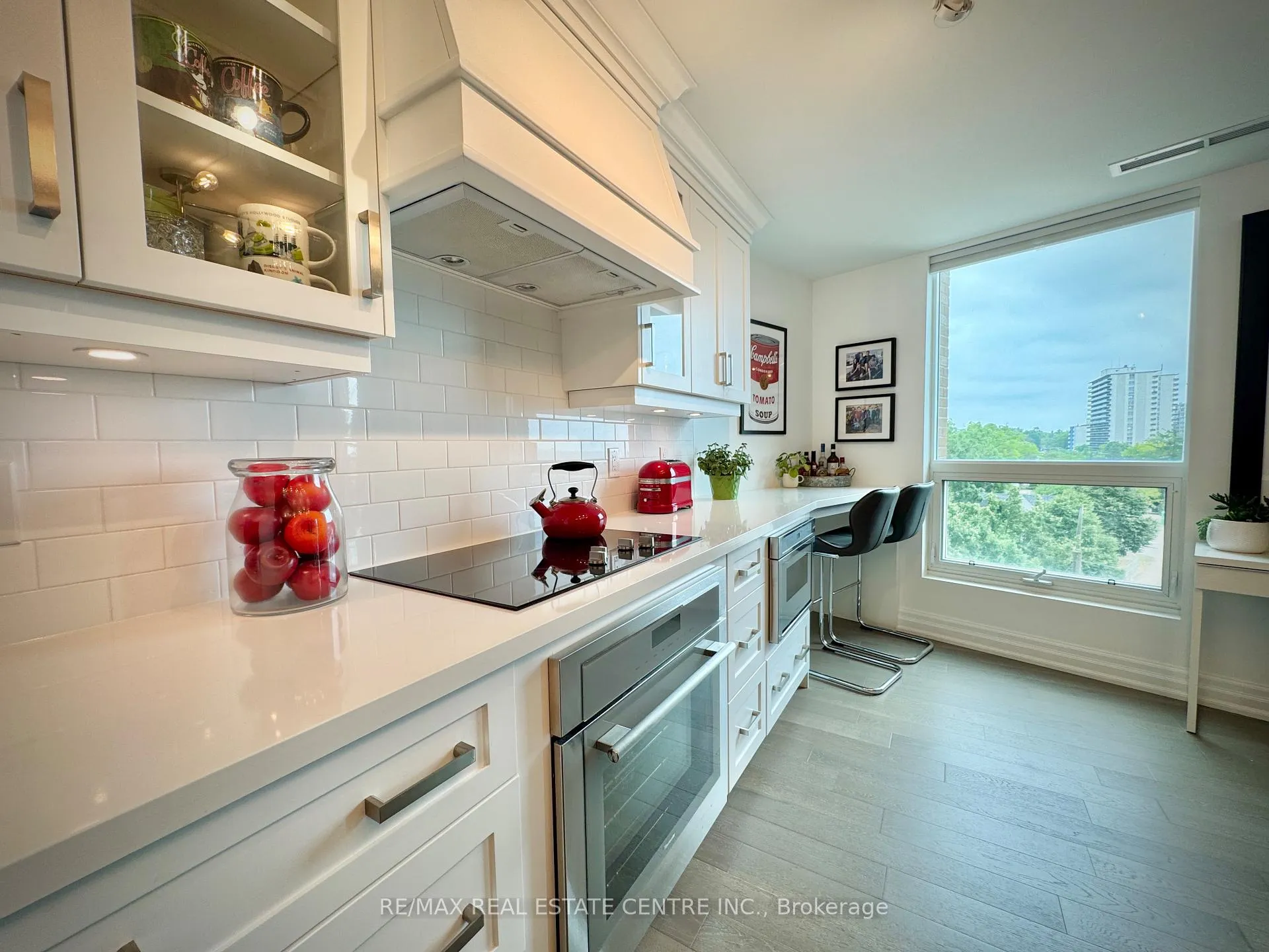 Photo 14 of Unit 405, 2060 Lakeshore Road, Burlington, Brant — HOMEH