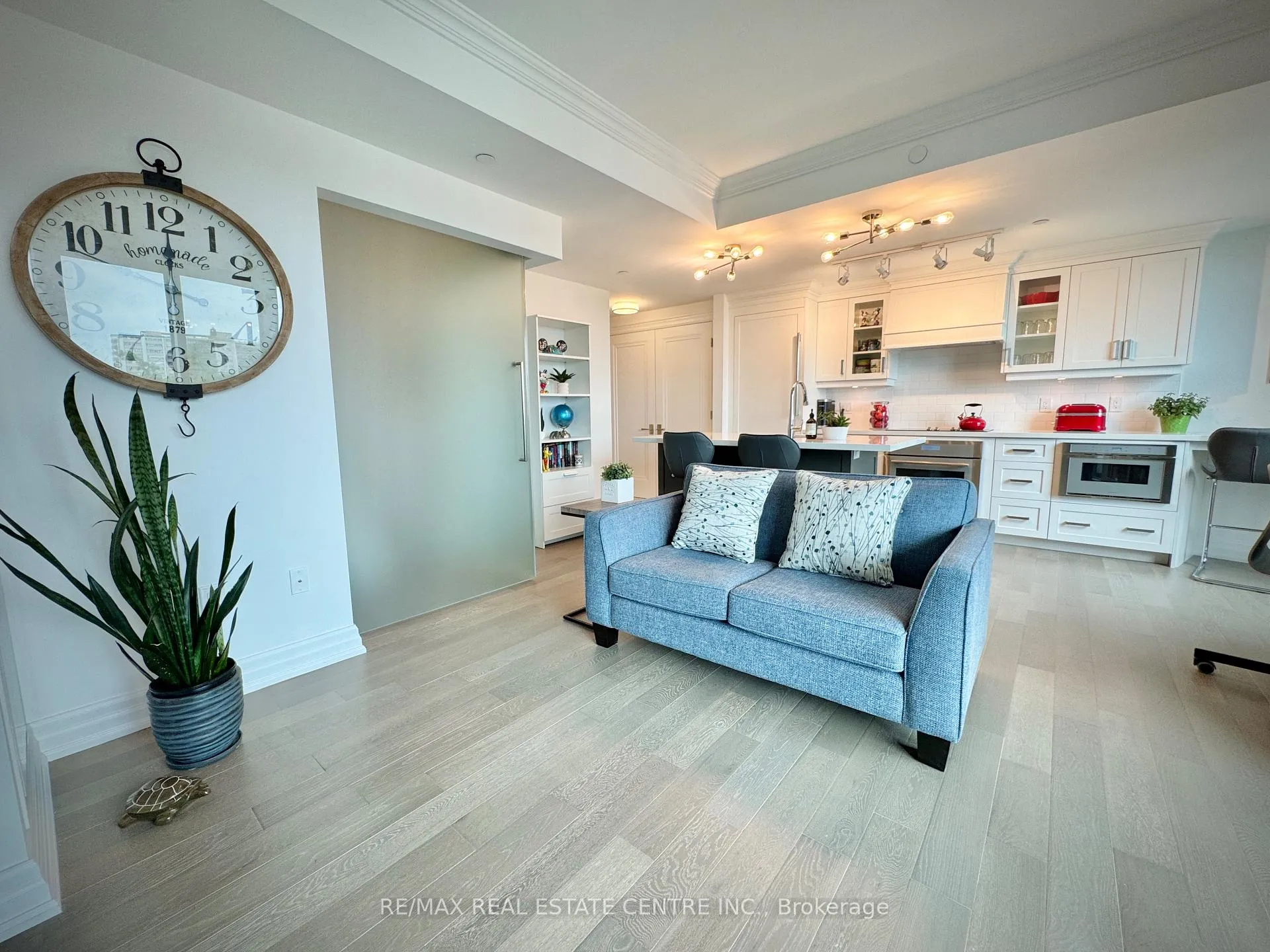 Photo 20 of Unit 405, 2060 Lakeshore Road, Burlington, Brant — HOMEH