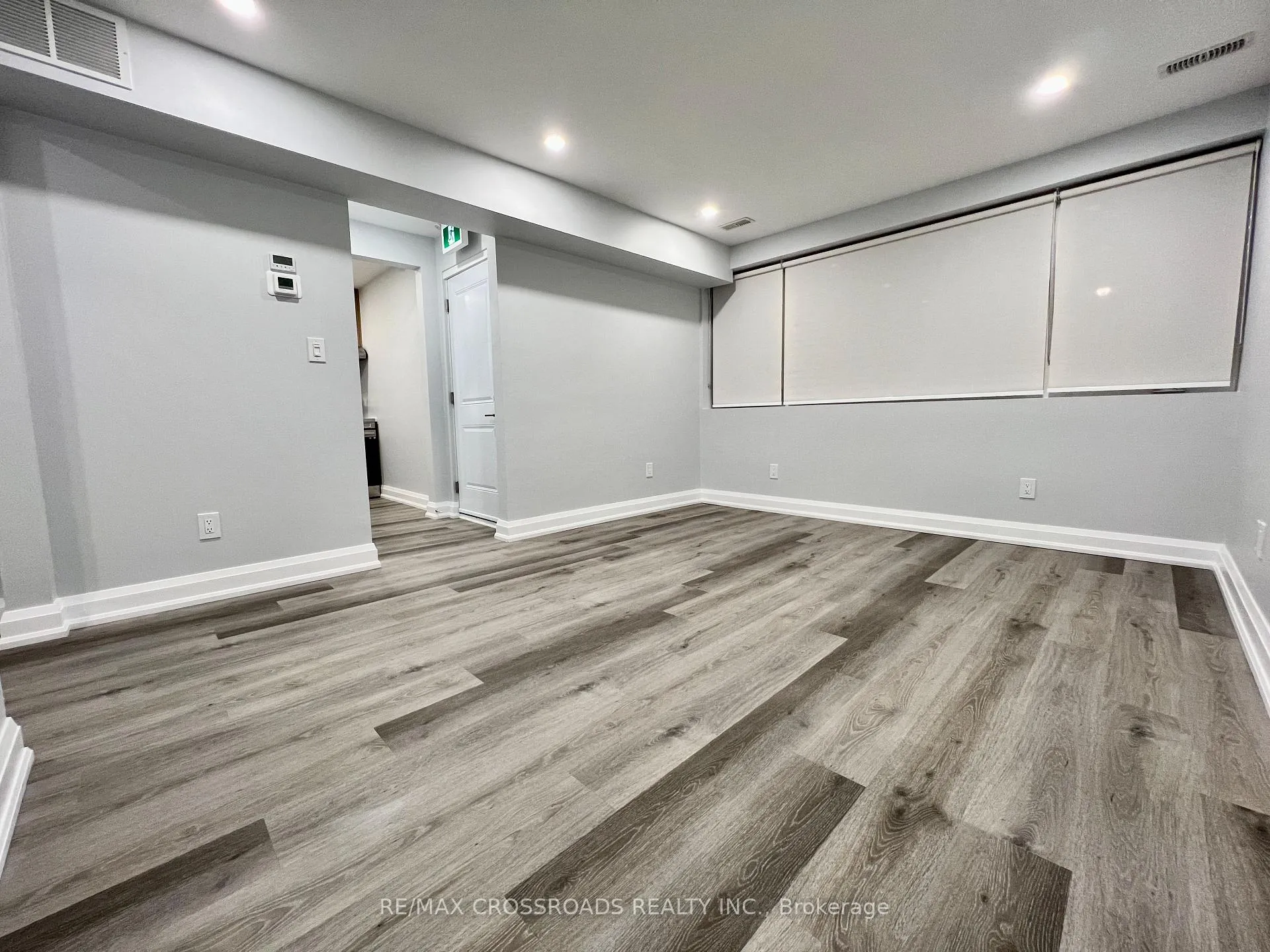 Photo 4 of Unit 2, 25 Glenside Avenue, Toronto, Greenwood-Coxwell — HOMEH