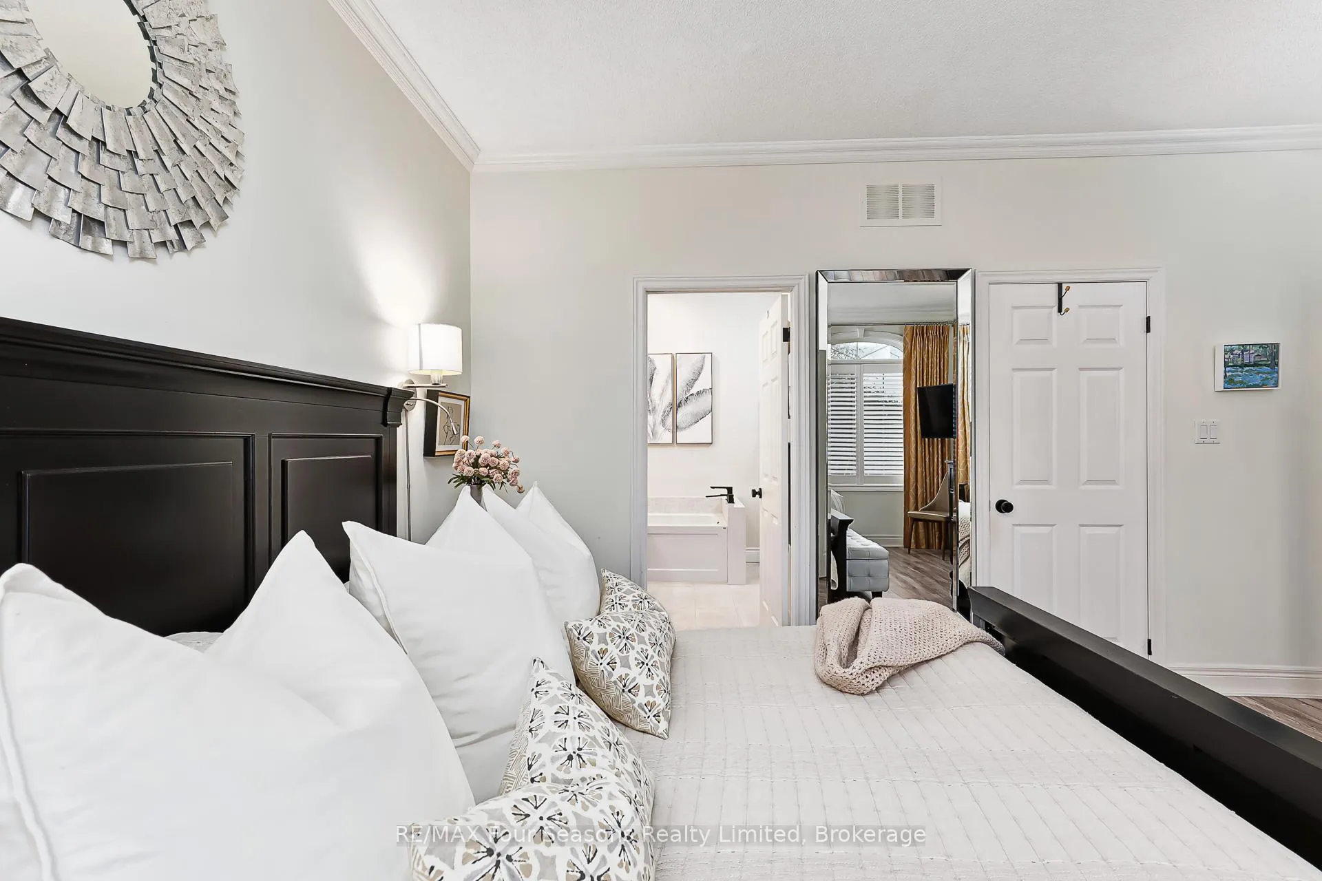 Photo 13 of 2 Callary Crescent, Collingwood — HOMEH