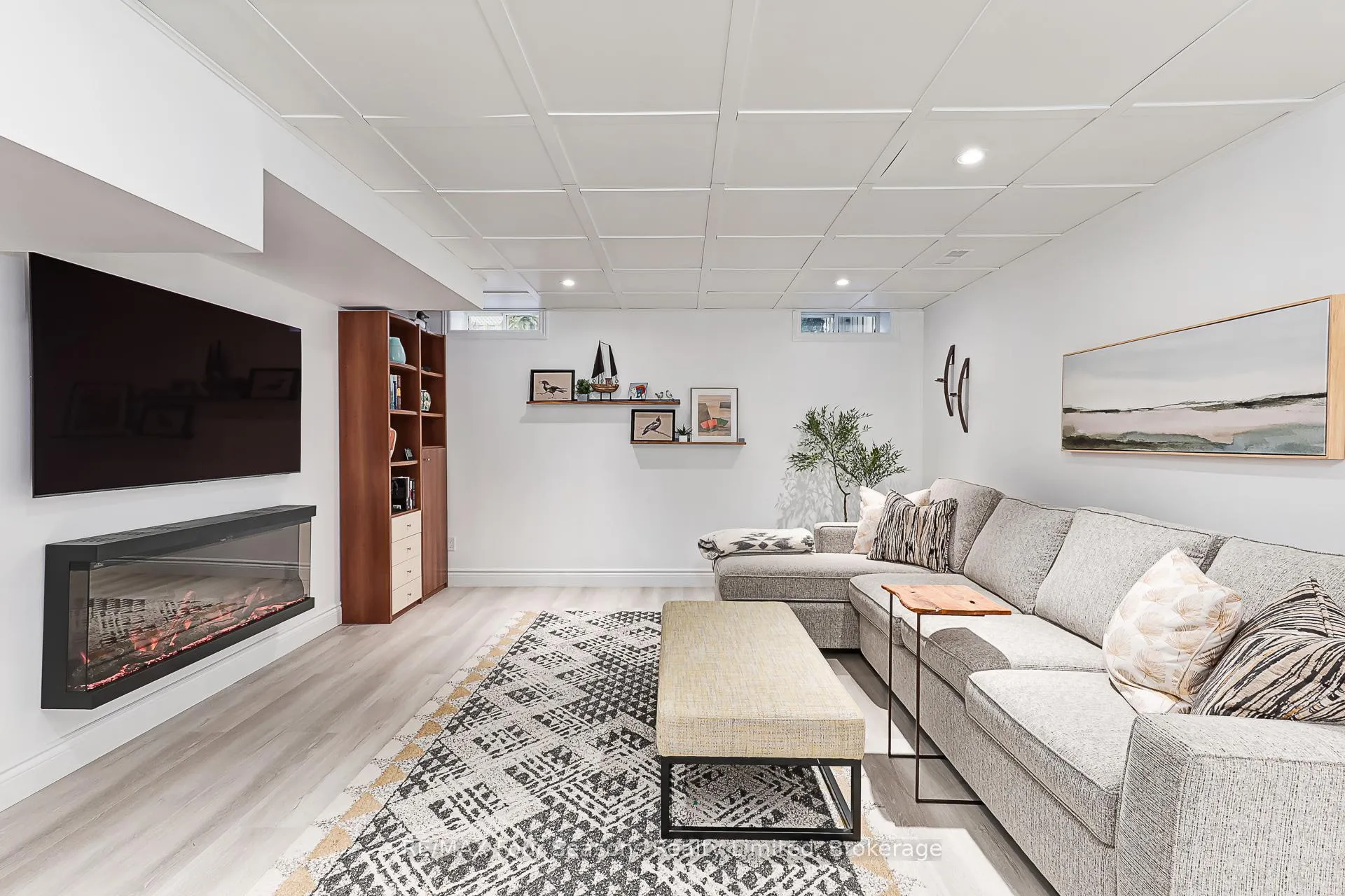 Photo 23 of 2 Callary Crescent, Collingwood — HOMEH