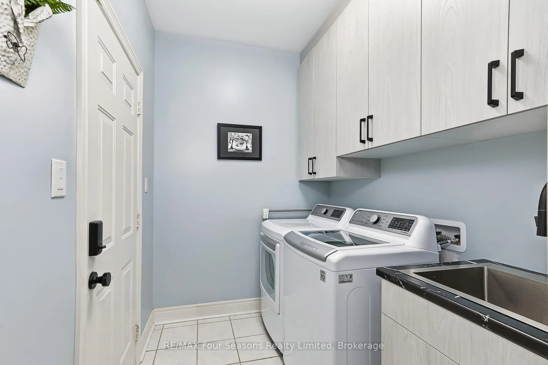 Photo 25 of 2 Callary Crescent, Collingwood — HOMEH