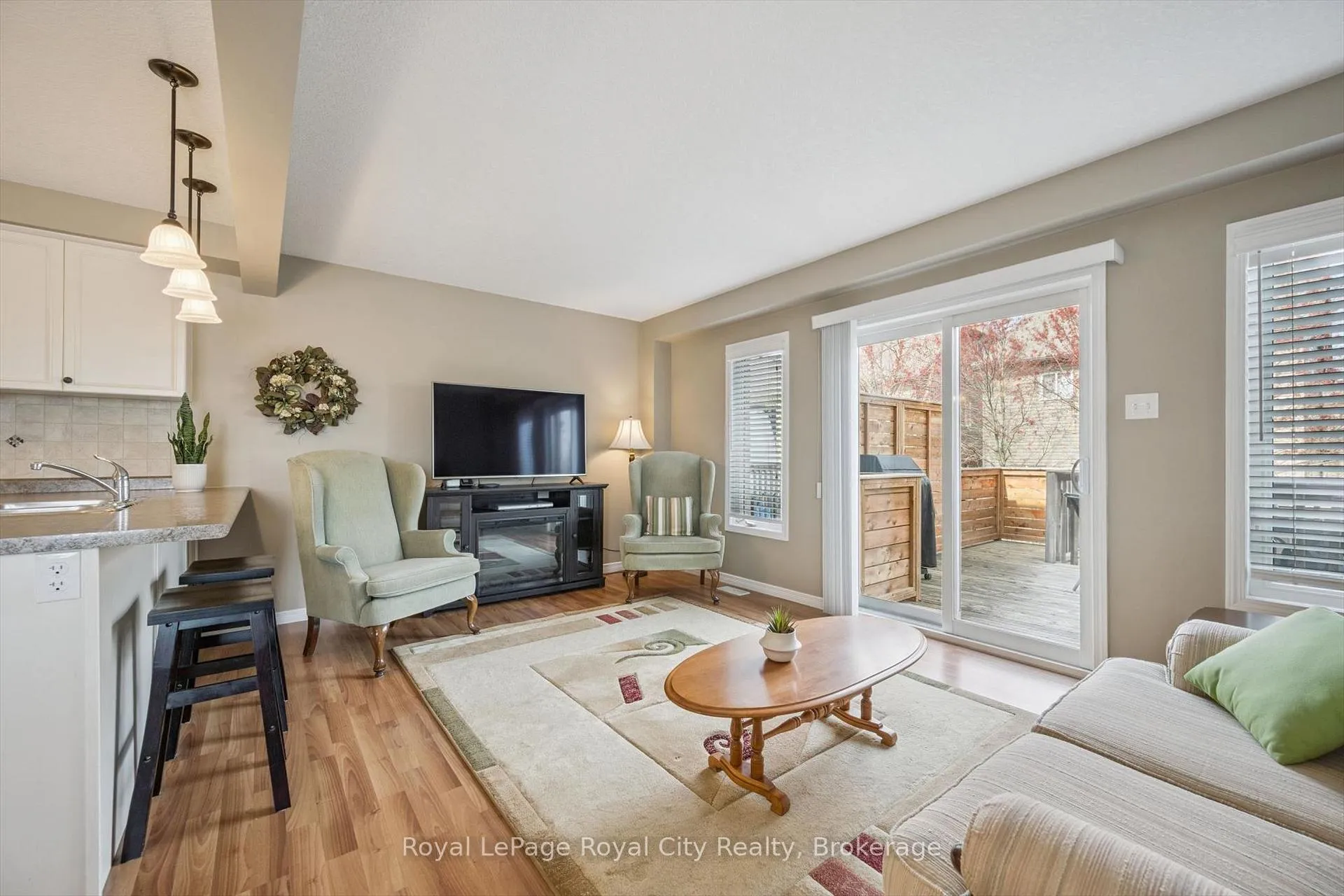 Photo 8 of Unit E18, 6 Upper Mercer Street, Kitchener — HOMEH