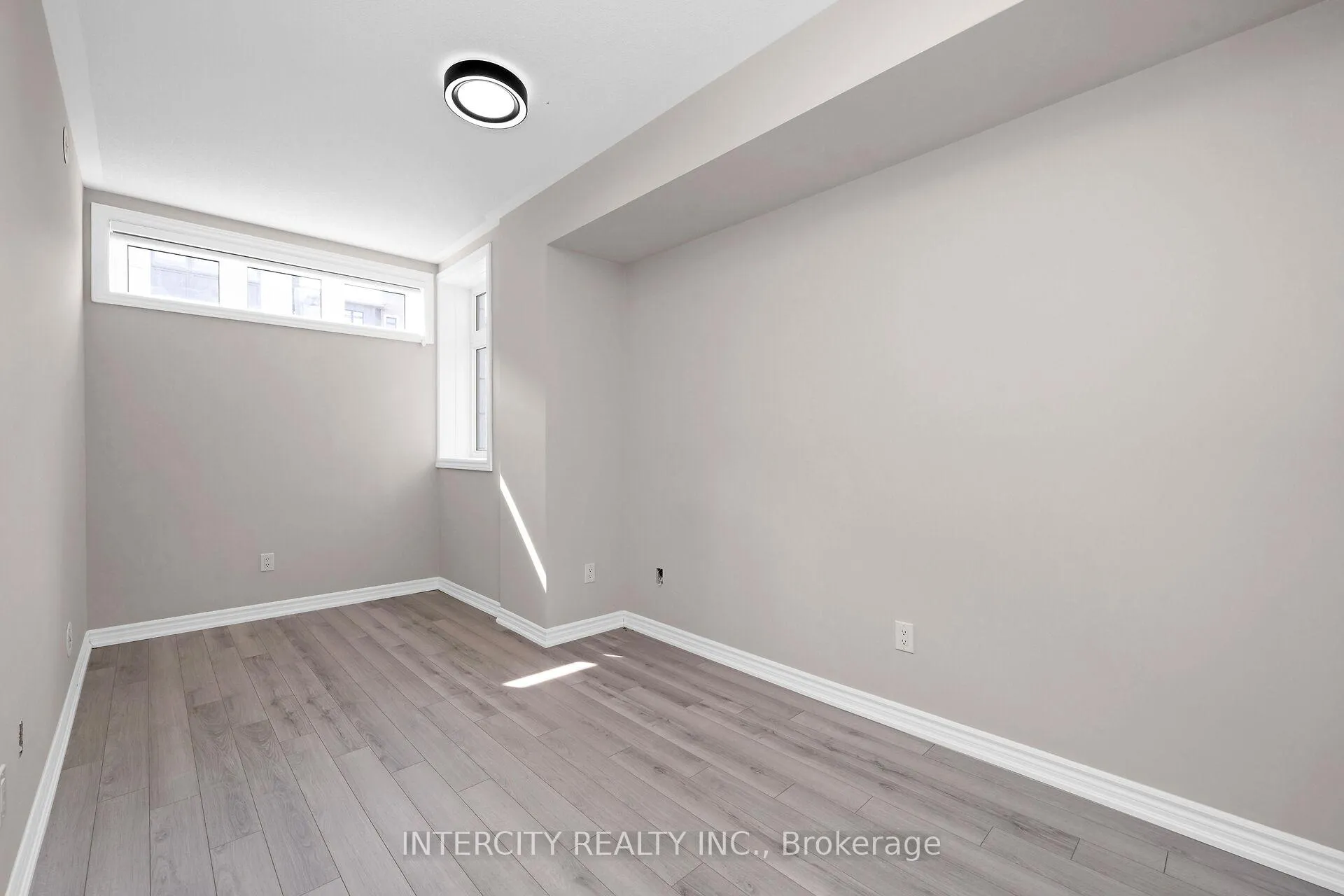 Photo 13 of Unit 701, 60 Halliford Place, Brampton, Brampton East — HOMEH