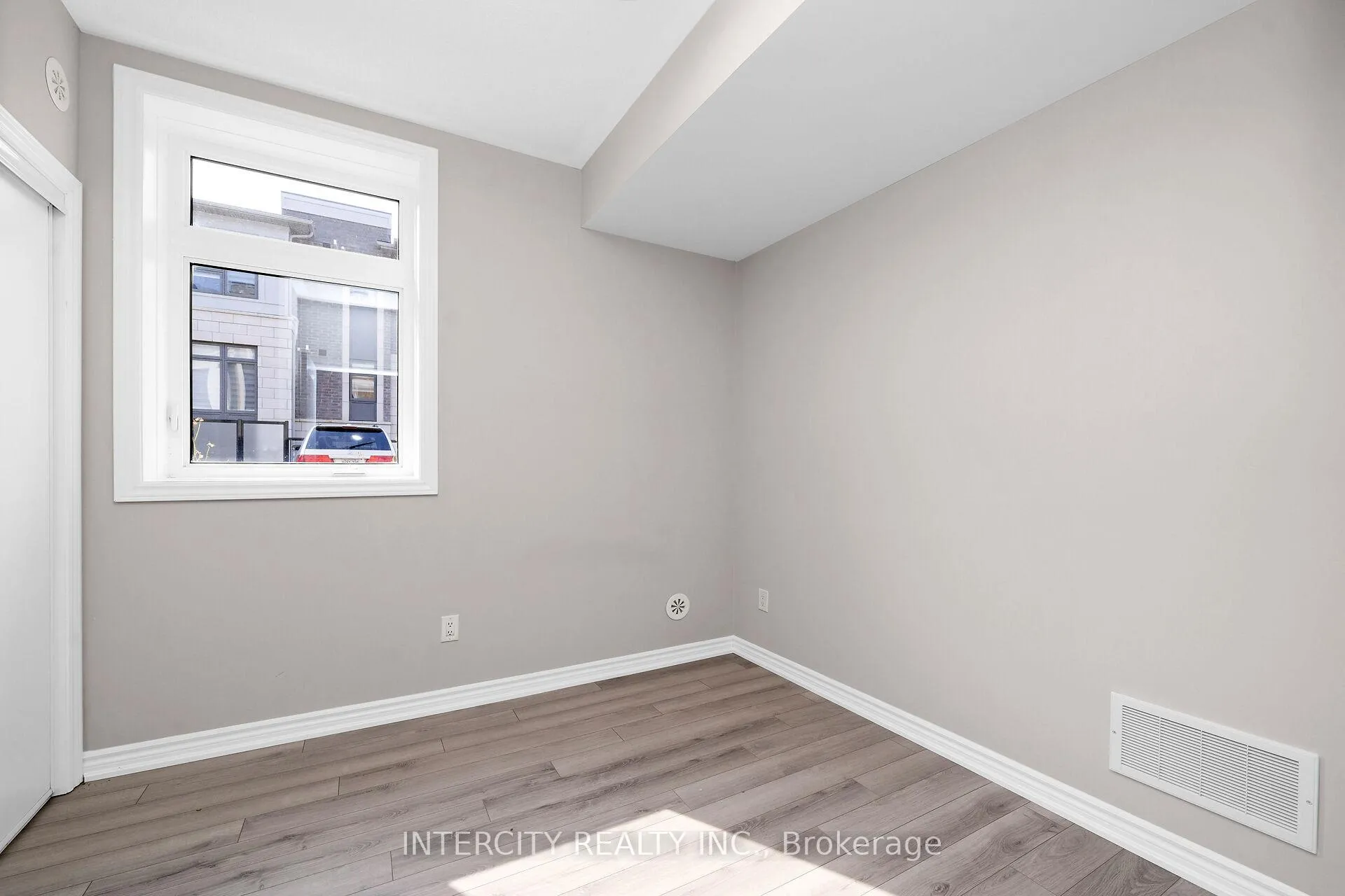 Photo 15 of Unit 701, 60 Halliford Place, Brampton, Brampton East — HOMEH