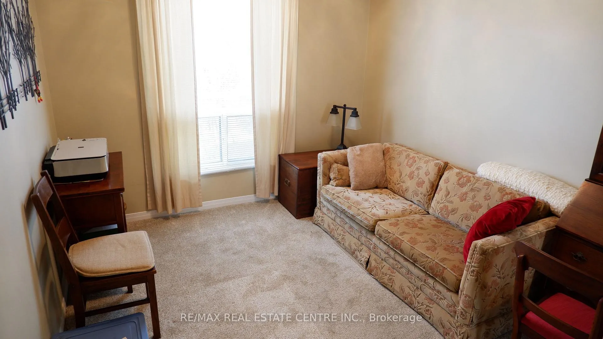 Photo 5 of Unit 105, 24 Chapel Street, Halton Hills, Georgetown — HOMEH