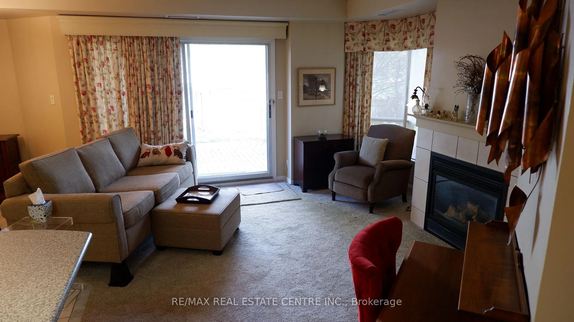 Photo 7 of Unit 105, 24 Chapel Street, Halton Hills, Georgetown — HOMEH