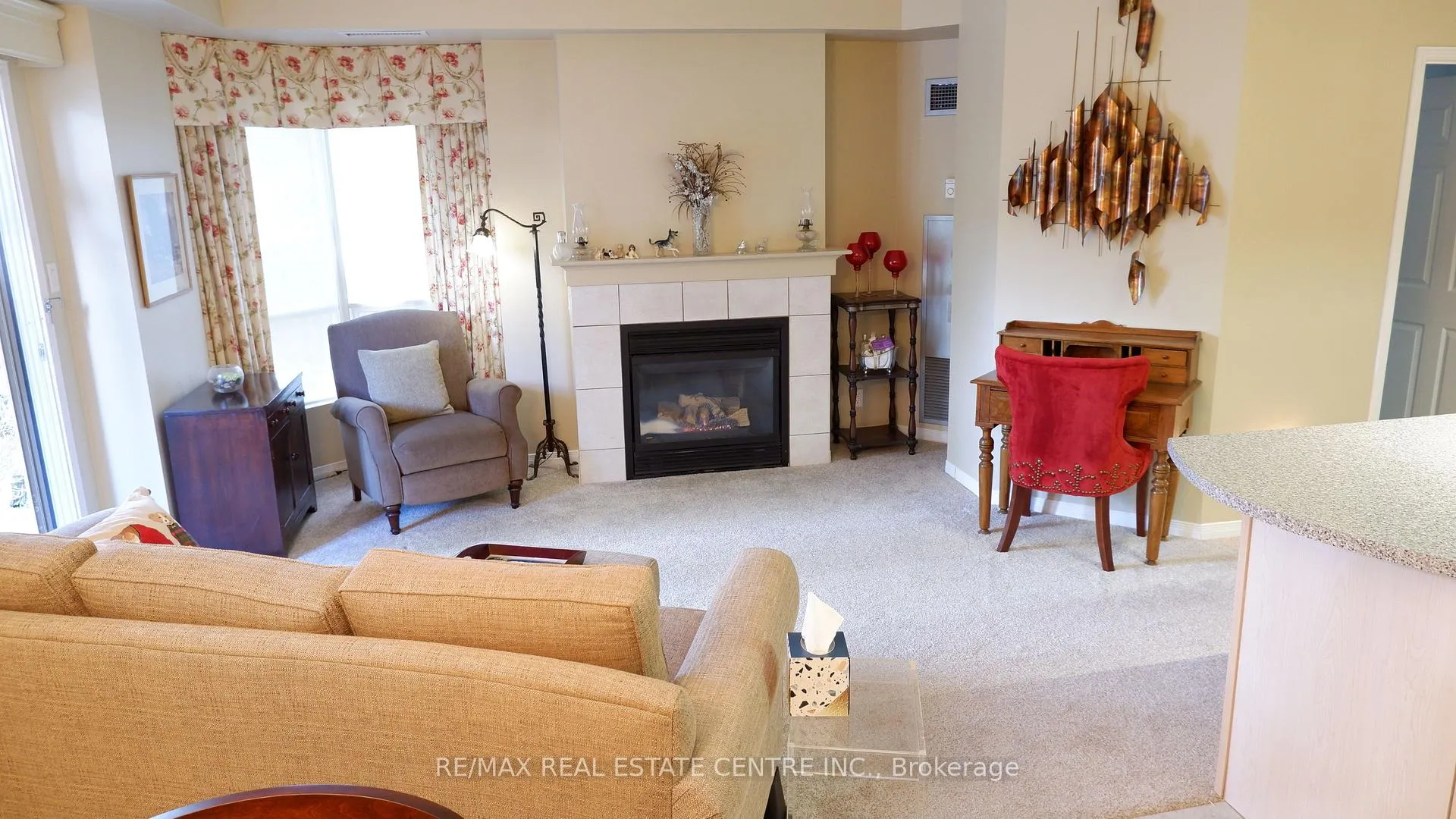 Photo 10 of Unit 105, 24 Chapel Street, Halton Hills, Georgetown — HOMEH