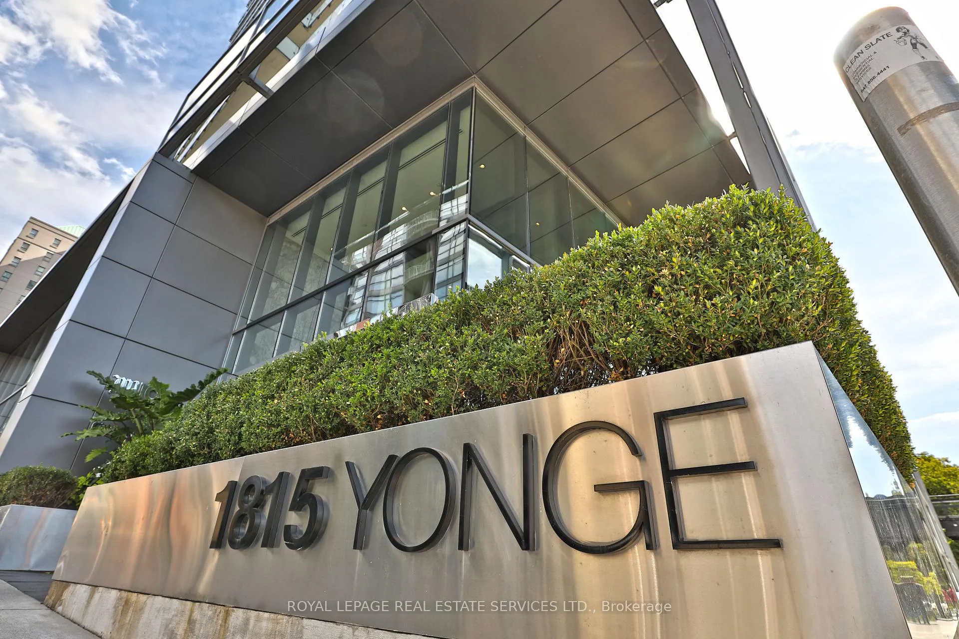 Photo 2 of Unit 1101, 1815 Yonge Street, Toronto, Mount Pleasant West — HOMEH