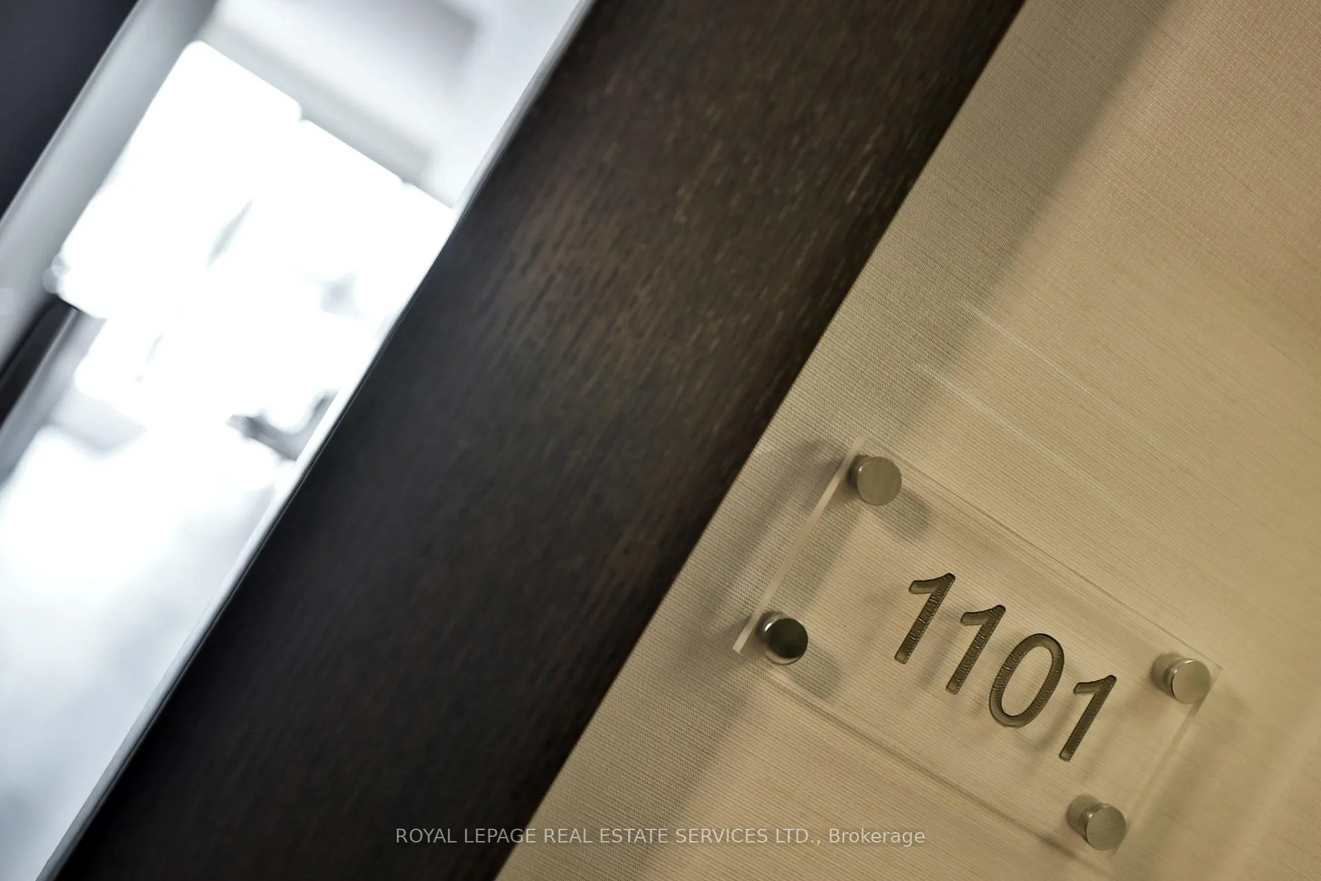 Photo 3 of Unit 1101, 1815 Yonge Street, Toronto, Mount Pleasant West — HOMEH