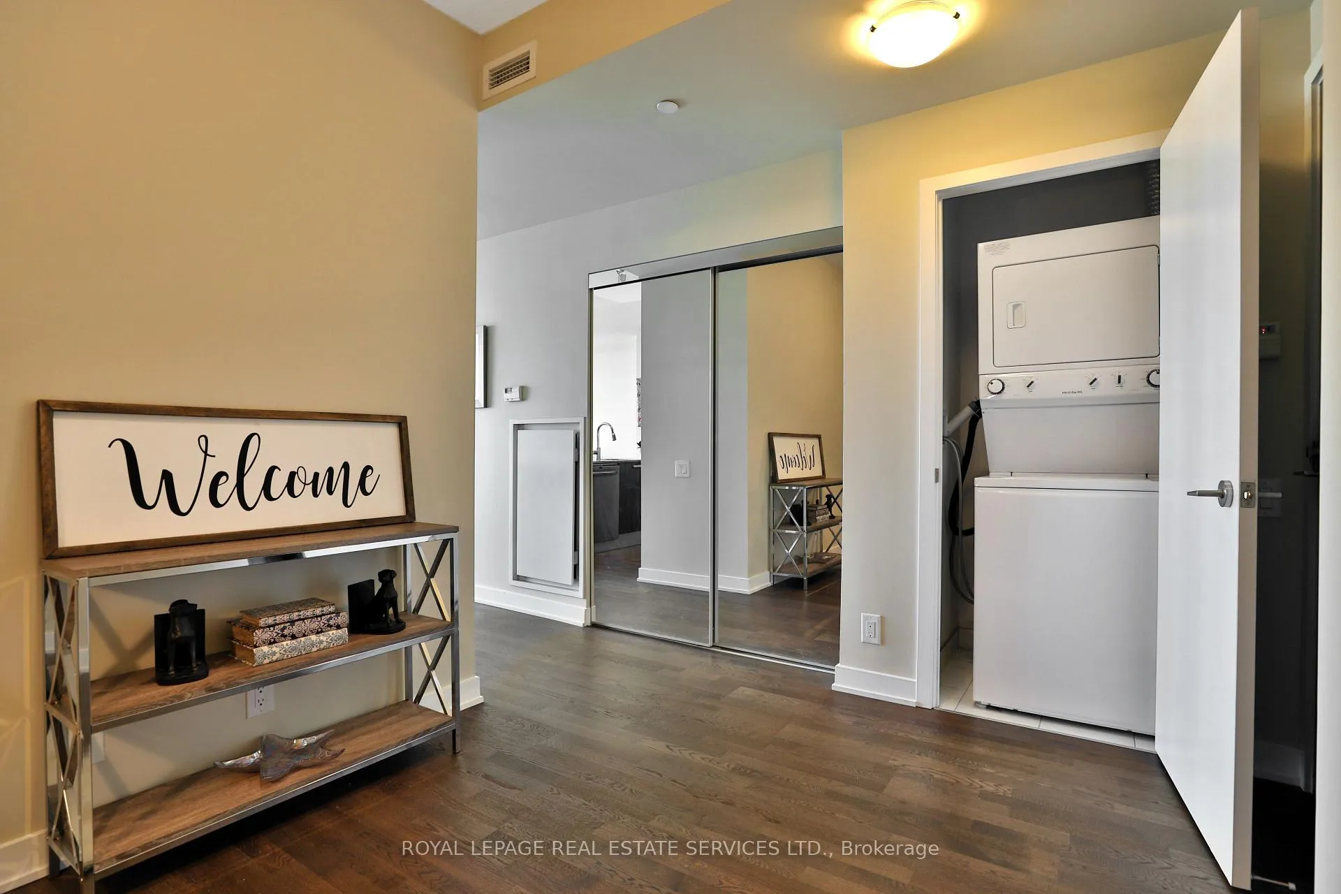 Photo 5 of Unit 1101, 1815 Yonge Street, Toronto, Mount Pleasant West — HOMEH