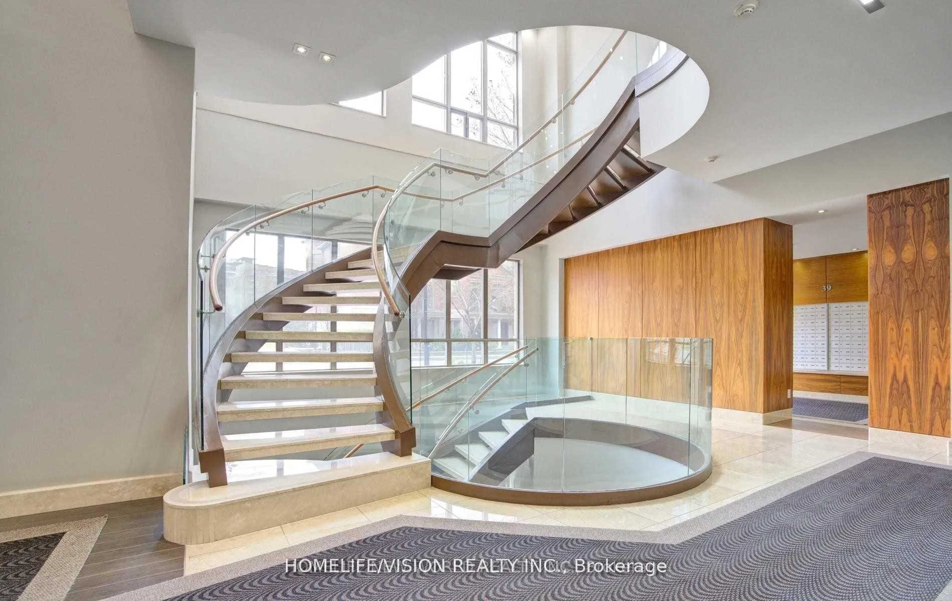 Photo 6 of Unit 106, 39 Galleria Parkway, Markham, Commerce Valley — HOMEH