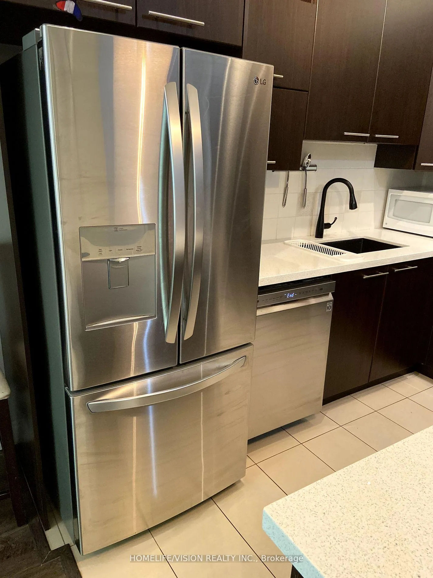 Photo 18 of Unit 106, 39 Galleria Parkway, Markham, Commerce Valley — HOMEH