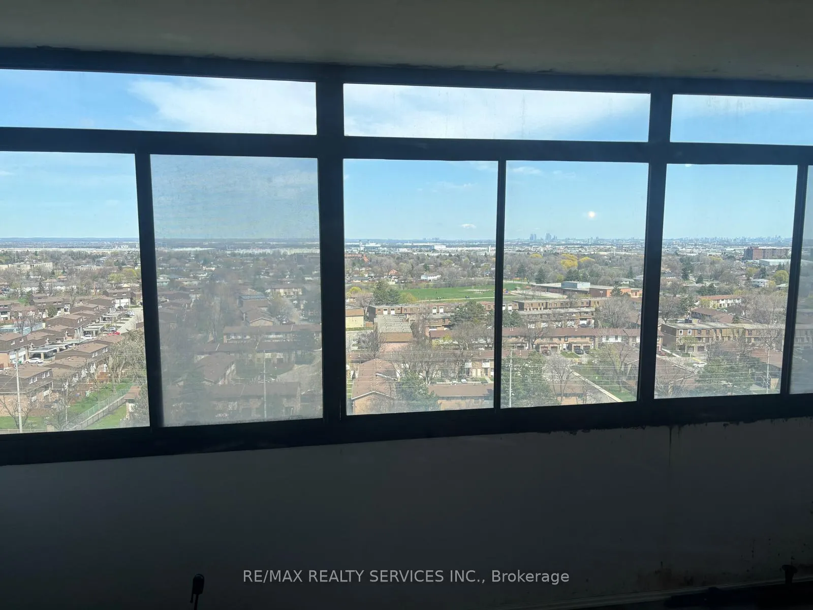Photo 1 of Unit 1605, 18 Knightsbridge Road, Brampton, Queen Street Corridor — HOMEH