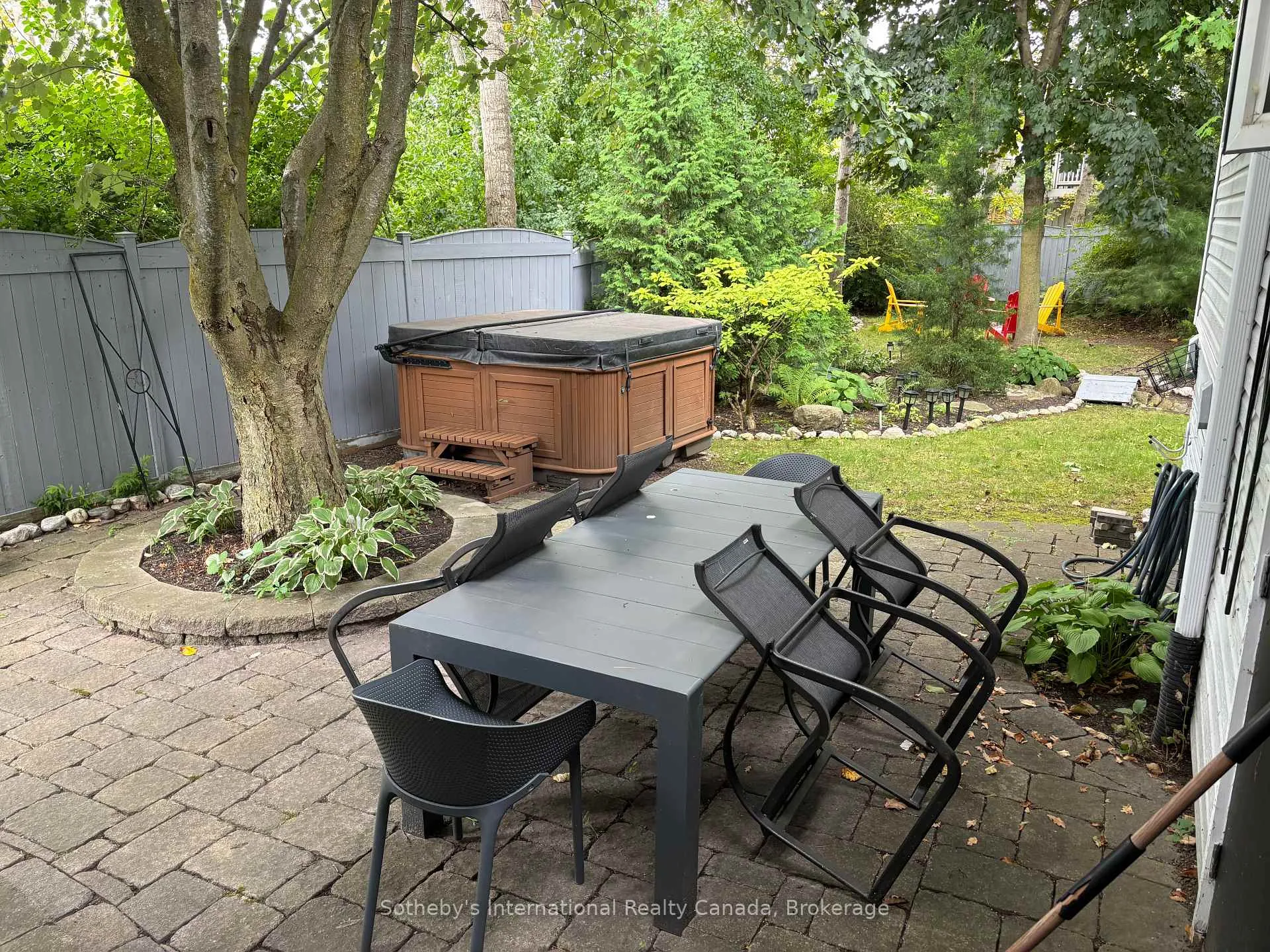 Photo 28 of 4 Nettleton Court, Collingwood — HOMEH