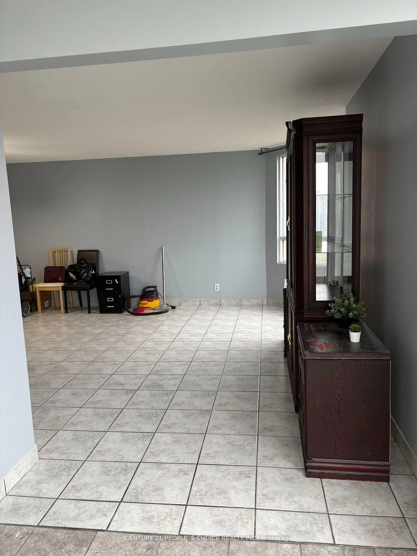 Photo 3 of Unit 1601, 61 Markbrook Lane, Etobicoke, Mount Olive-Silverstone-Jamestown — HOMEH