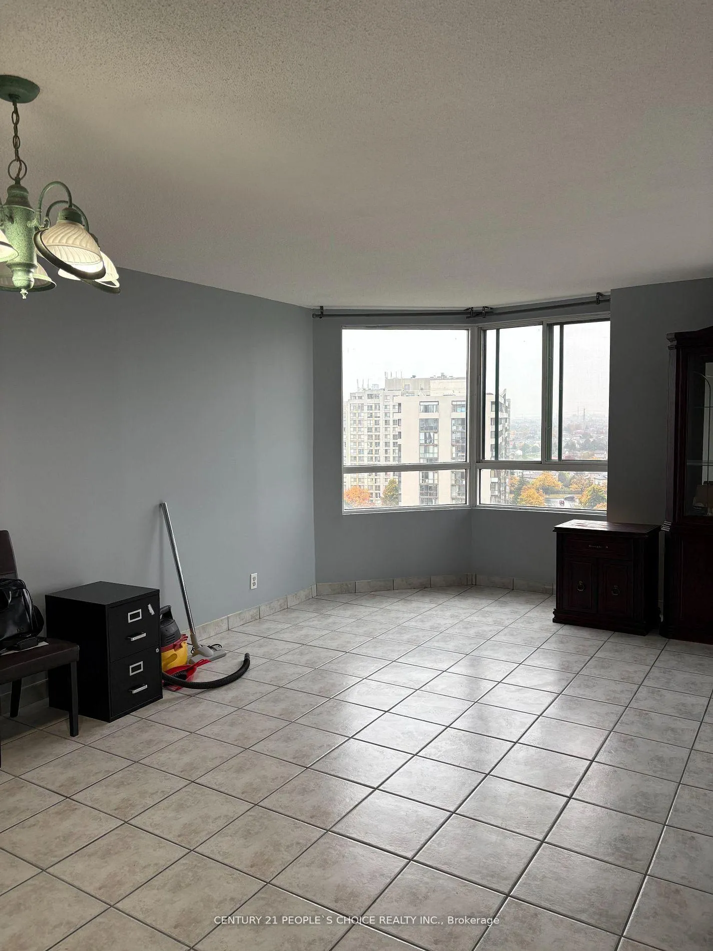Photo 9 of Unit 1601, 61 Markbrook Lane, Etobicoke, Mount Olive-Silverstone-Jamestown — HOMEH